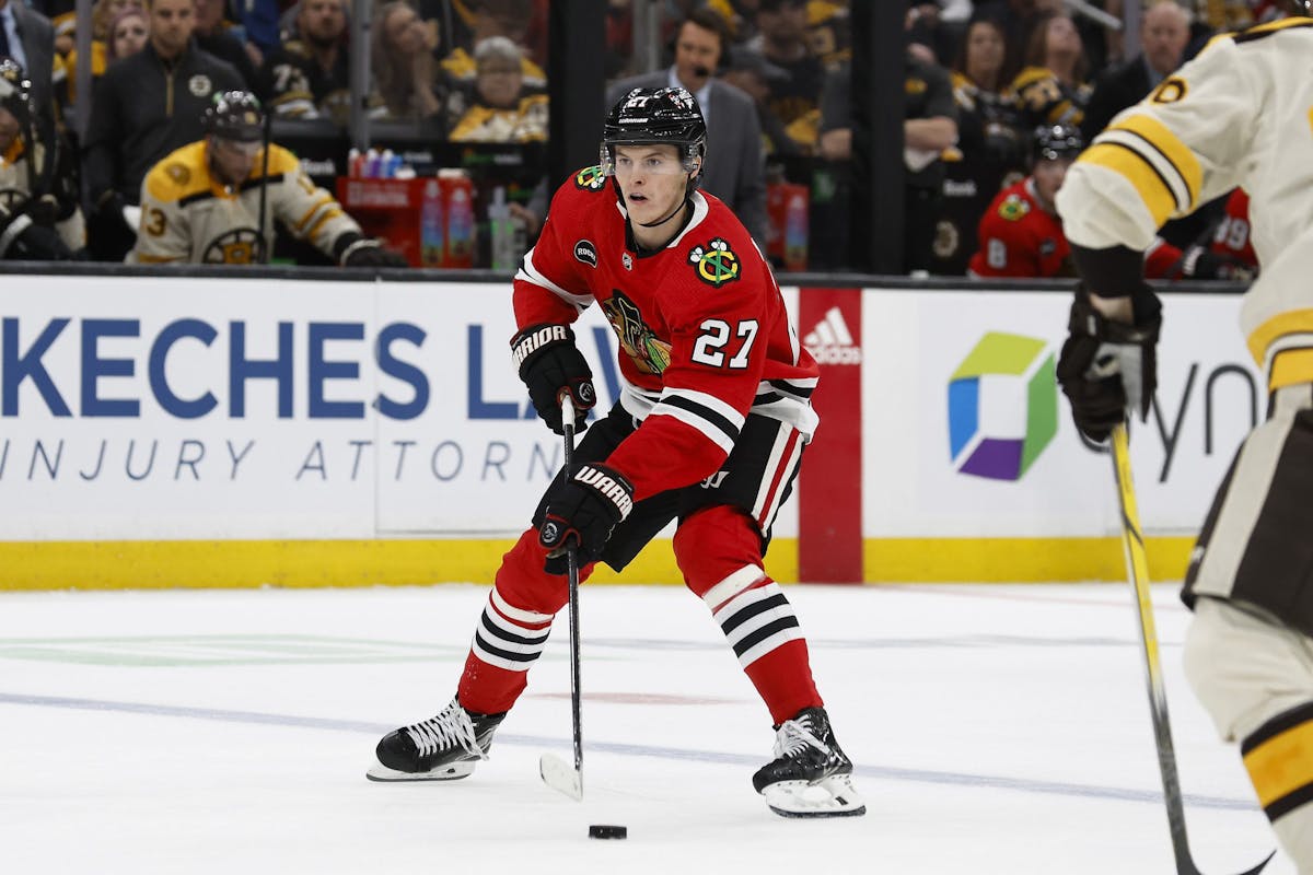 Chicago Blackhawks sign forward Lukas Reichel to two-year contract extension