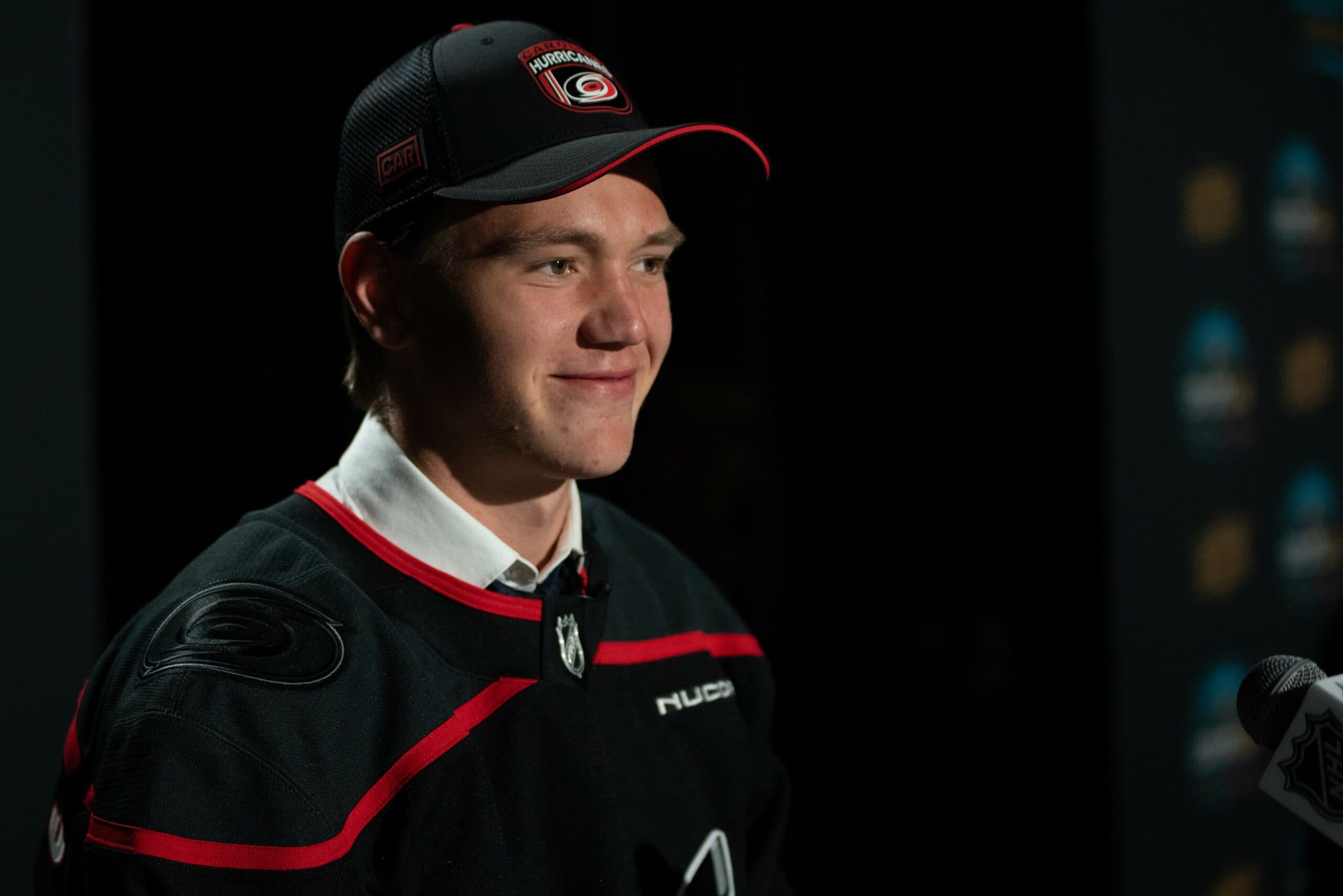 Hurricanes sign Noel Fransen to entry-level contract
