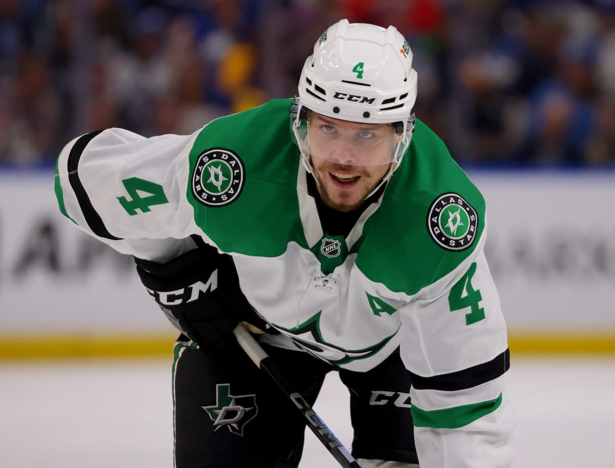 Stars’ Miro Heiskanen had knee surgery, out monthtomonth