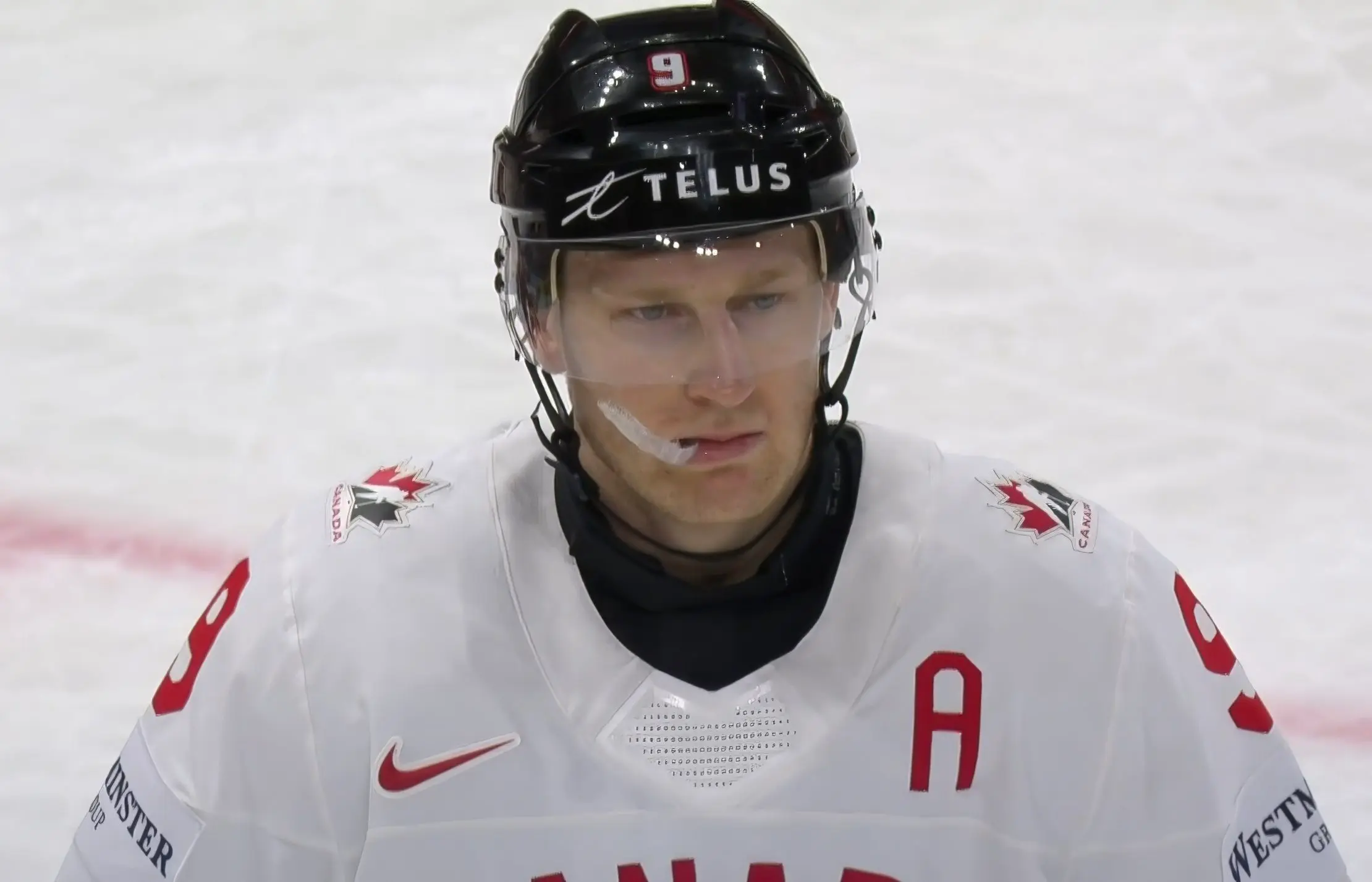 Nathan MacKinnon Team Canada