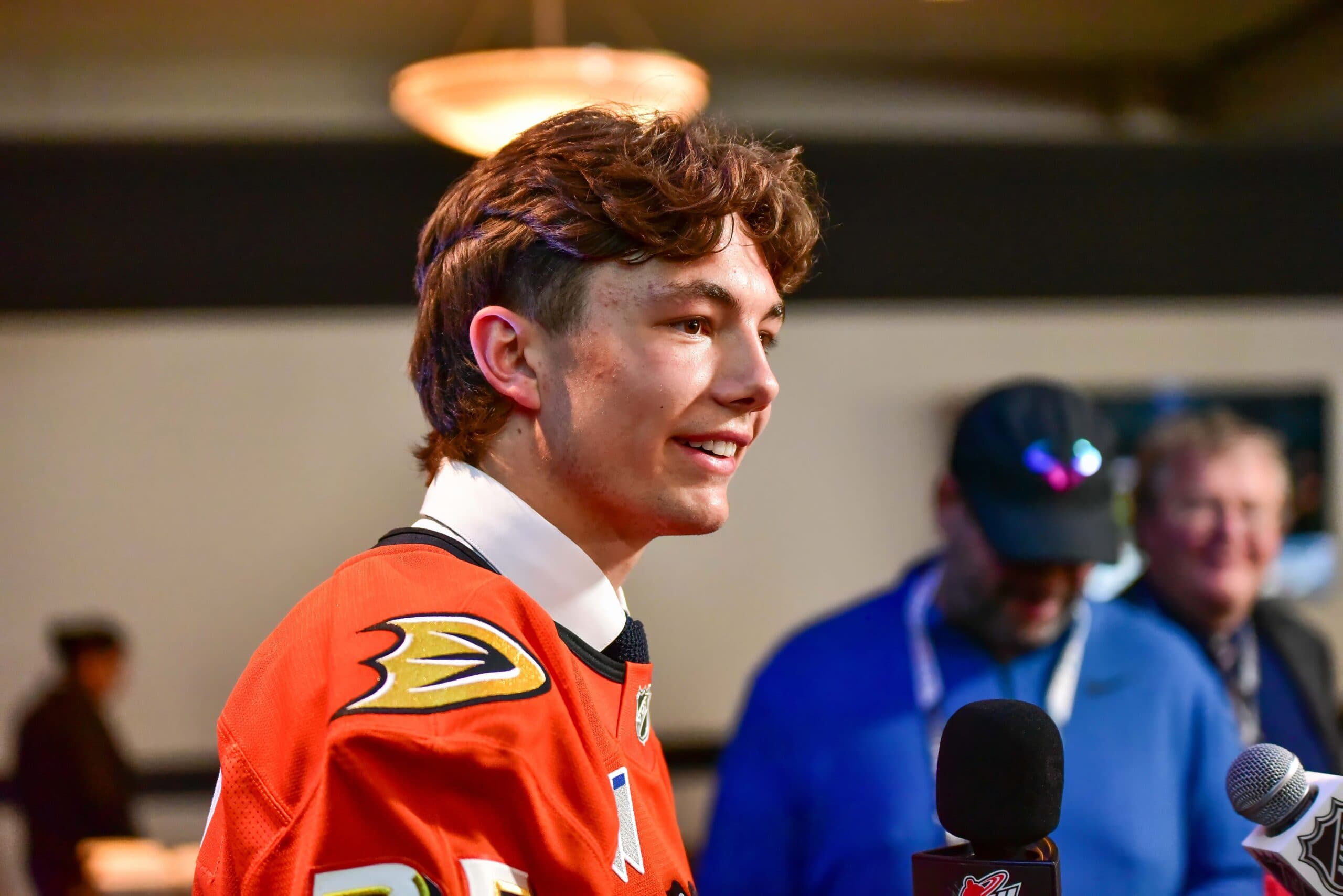 Ducks call up top prospect Roger McQueen ahead of possible NHL debut
