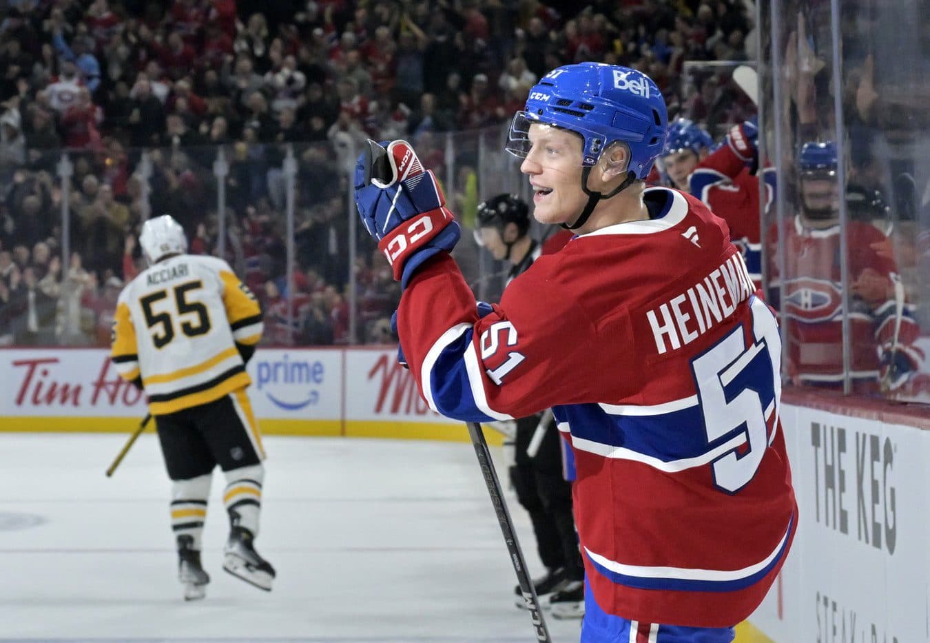 Islanders sign RFA forward Emil Heineman to two-year contract
