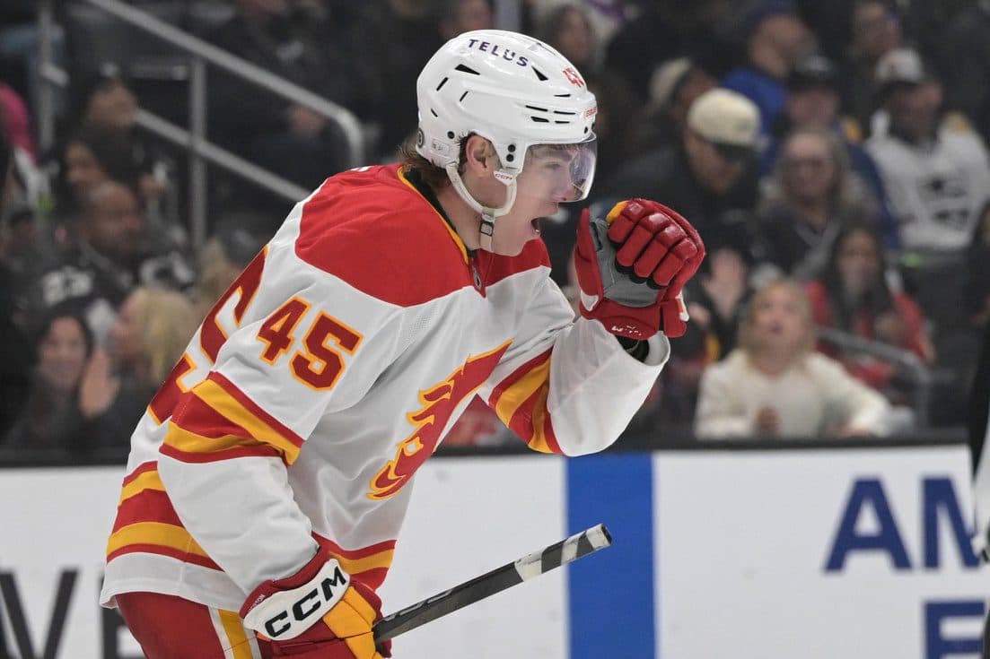 Flames re-sign Sam Morton to one-year, two-way contract