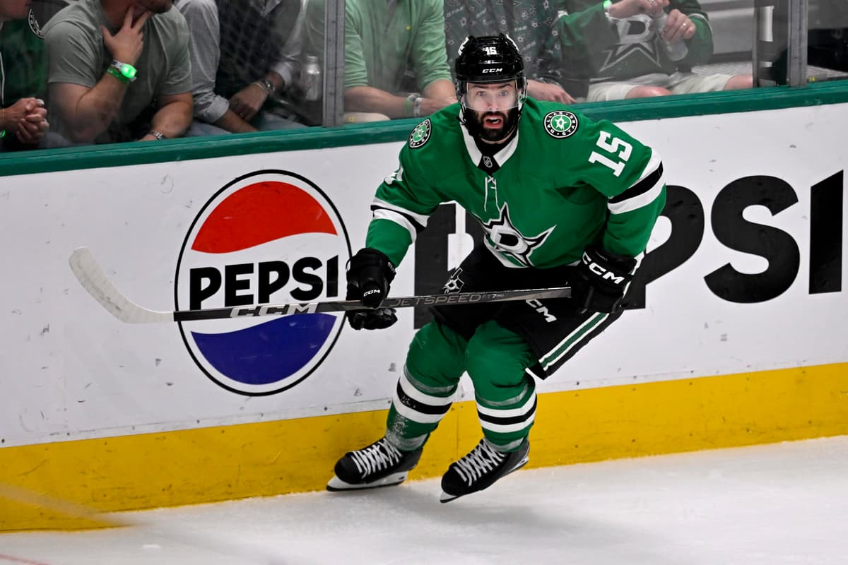 Blackwell's Lower-Body Injury Opens Dallas Depth Slot Before Season Opener