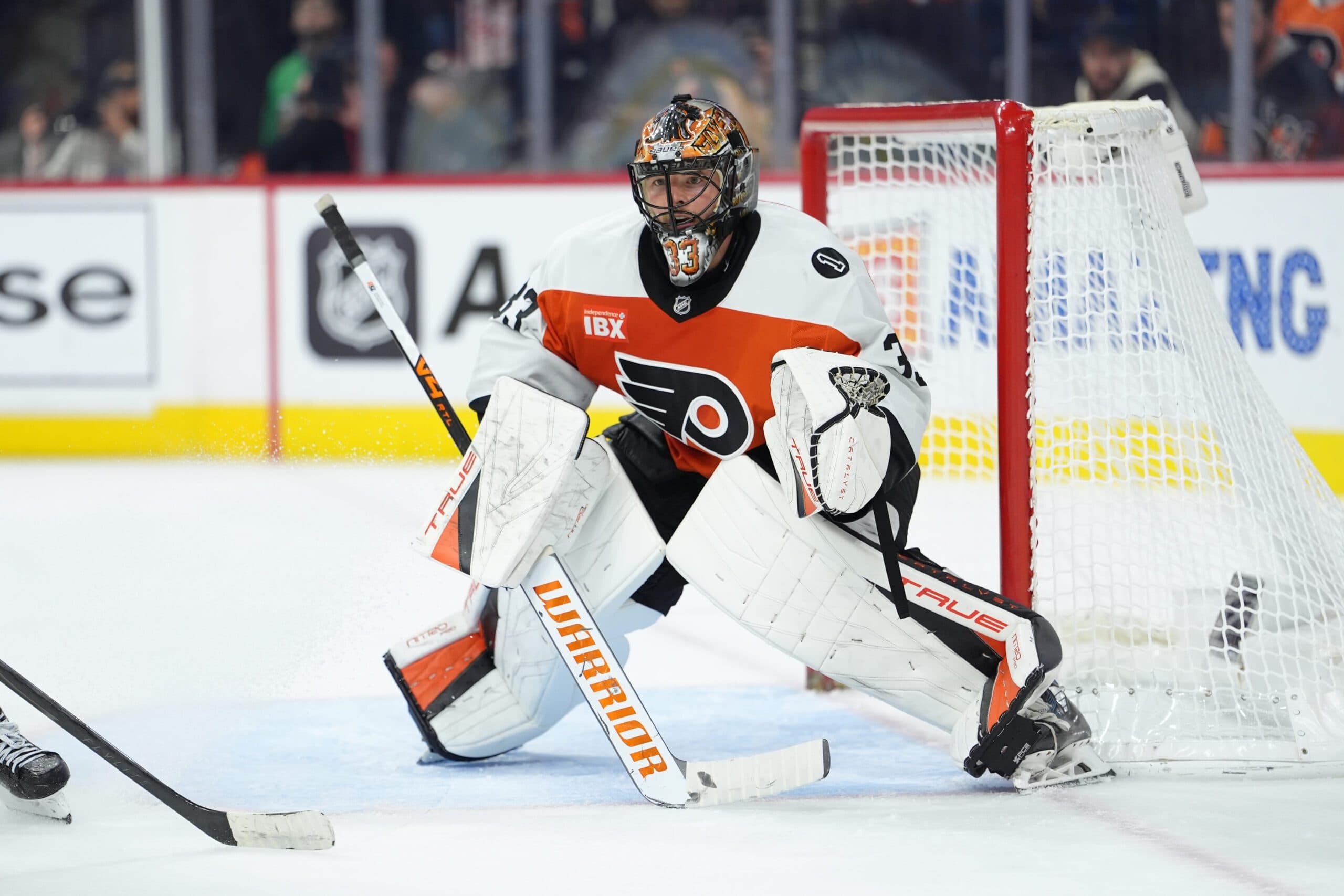 Flyers’ Samuel Ersson out day-to-day