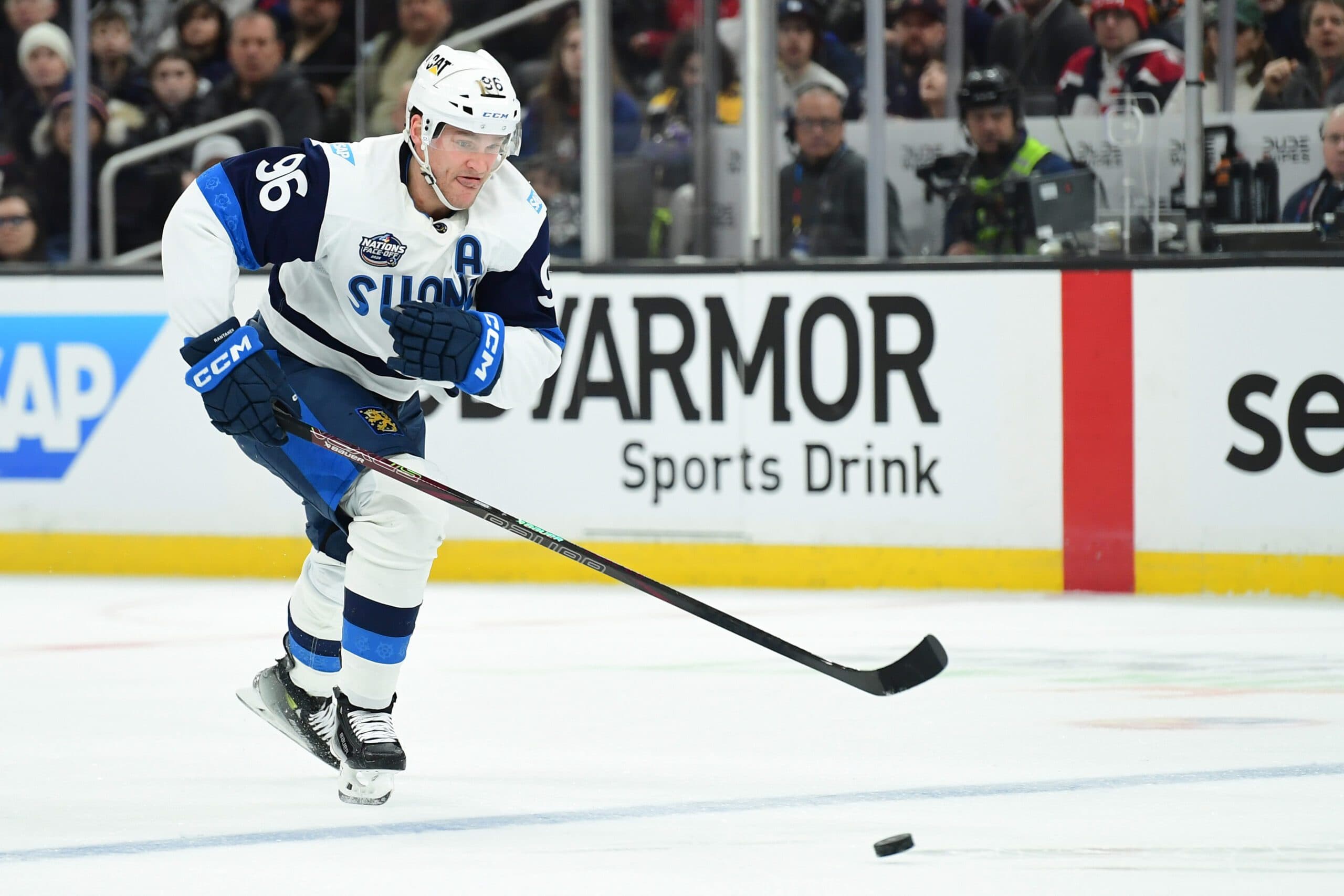 Team Finland right winger Mikko Rantanen