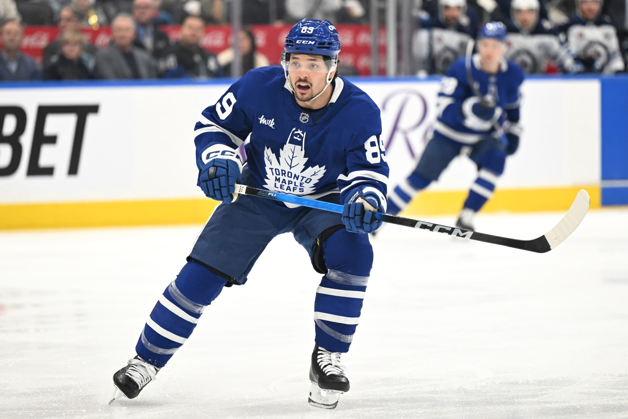 Leafs’ Nick Robertson leaves game with lower-body injury