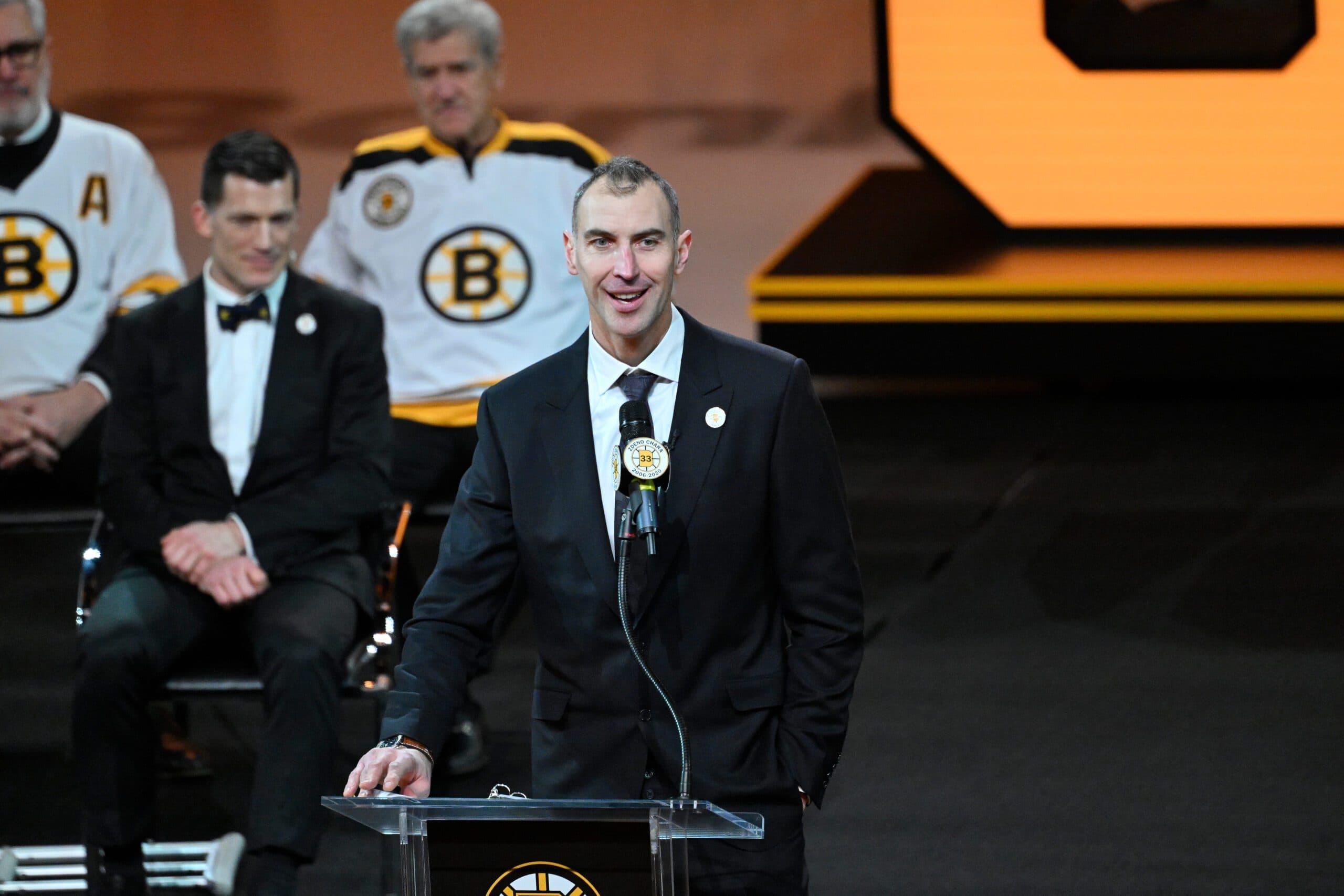 Bruins retire Zdeno Chara’s No. 33