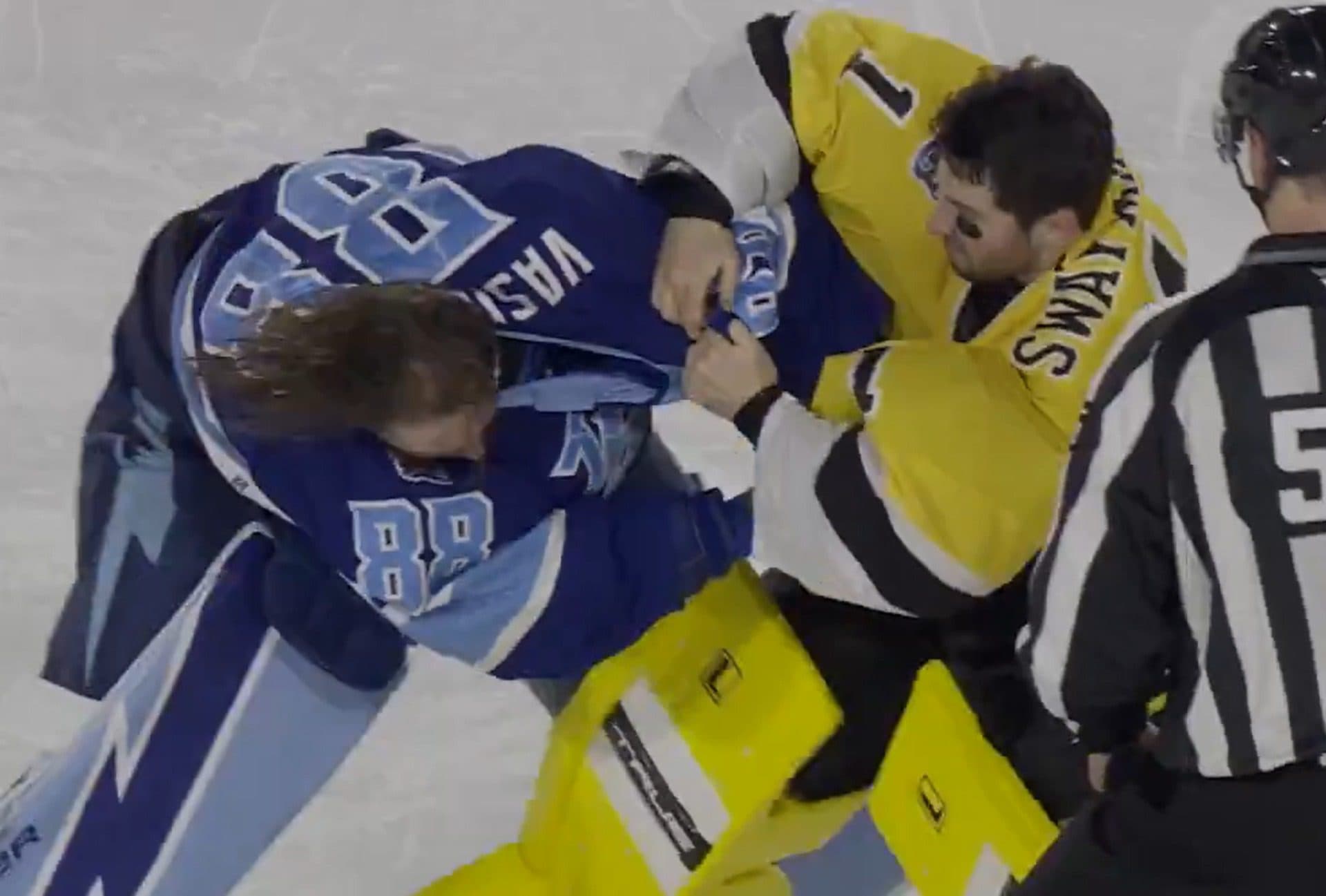 WATCH: Lightning’s Vasilevskiy, Bruins’ Swayman fight during NHL Stadium Series game