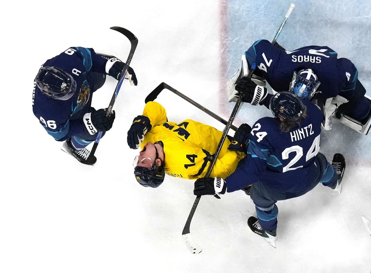 Sweden Falls to Finland 4-1: Landeskog Highlights Slow Start