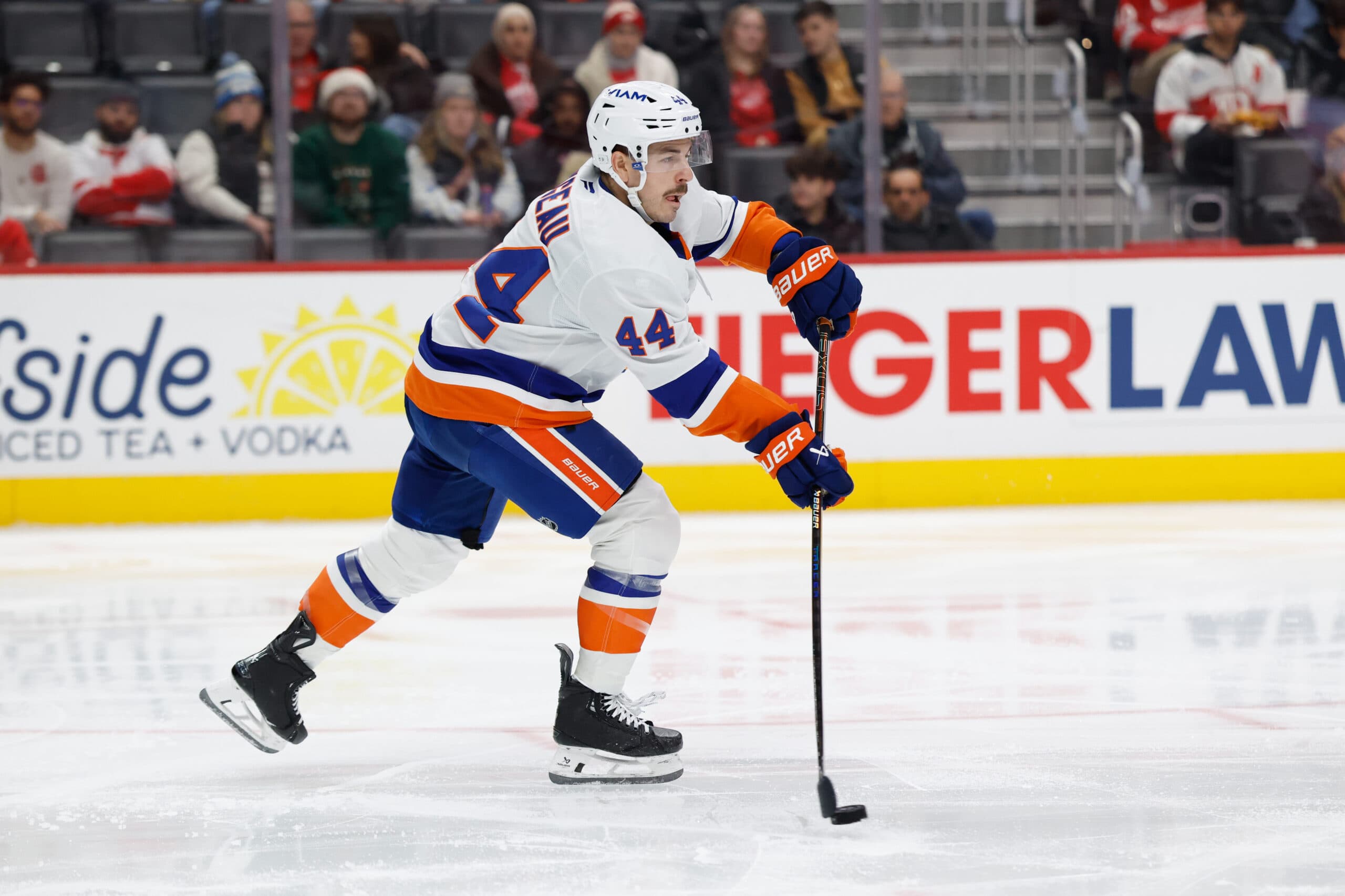 The deal will carry an average annual value of $4.85 million.