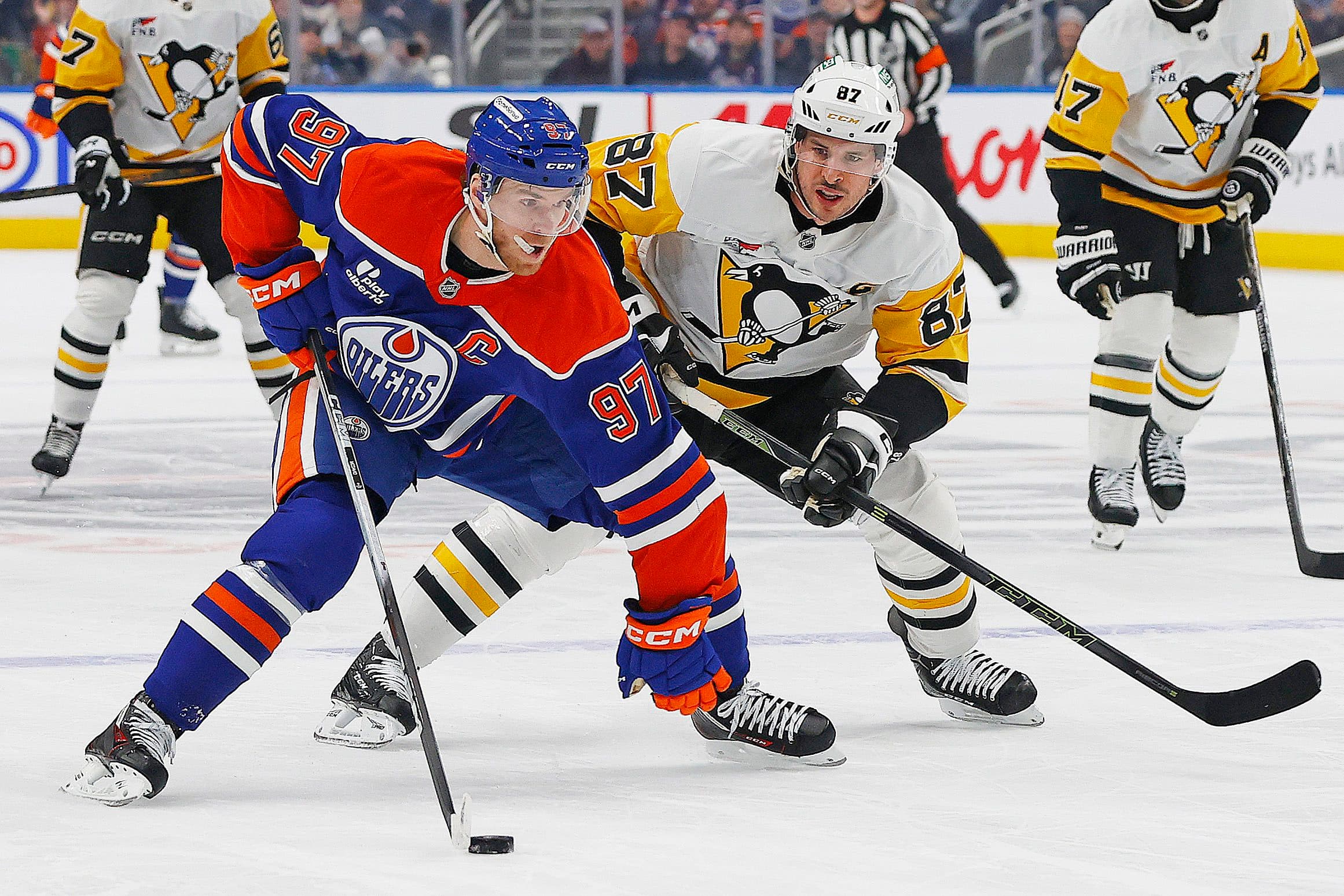 Connor McDavid and Sidney Crosby