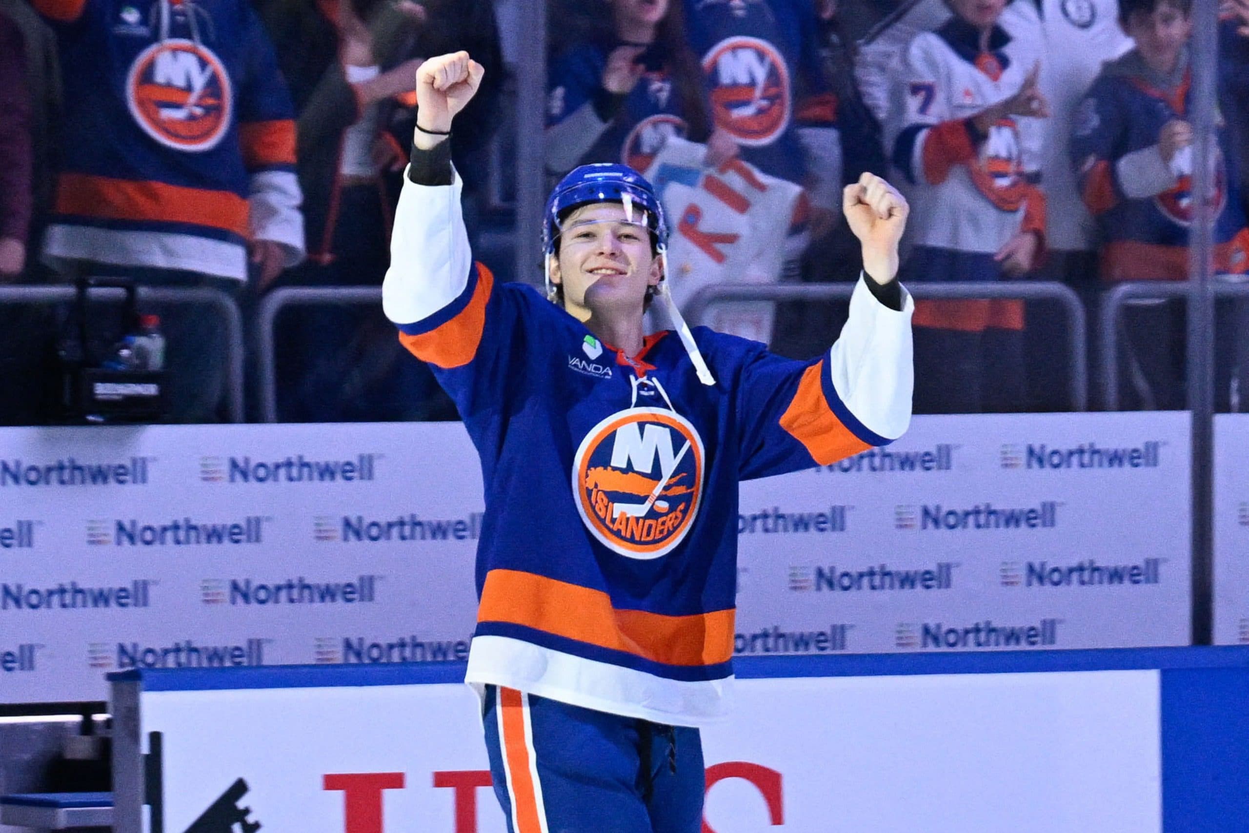 After scoring 20, will Islanders’ Matthew Schaefer score 30 as a rookie?