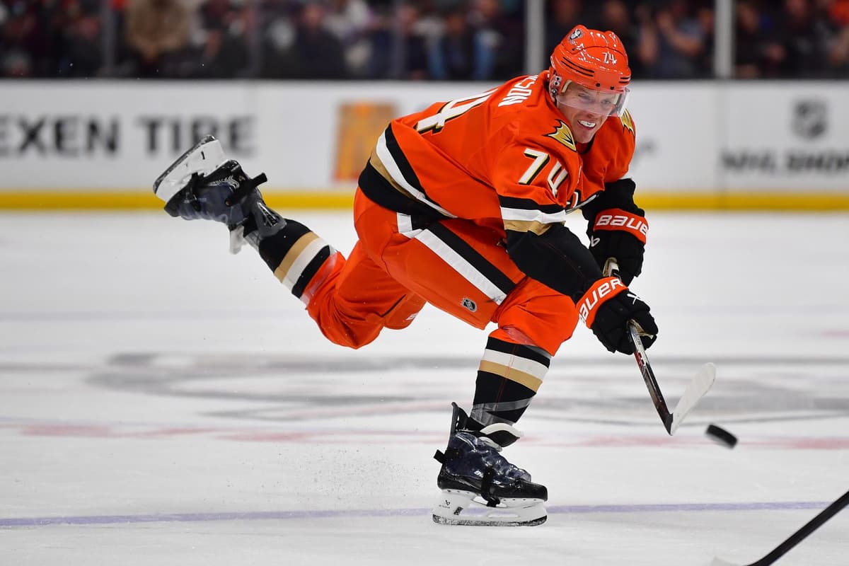 John Carlson and Tampa Bay Lightning — Carlson to Tampa Bay at 36: Buy-Low Veteran Defense or Sinking Ship?