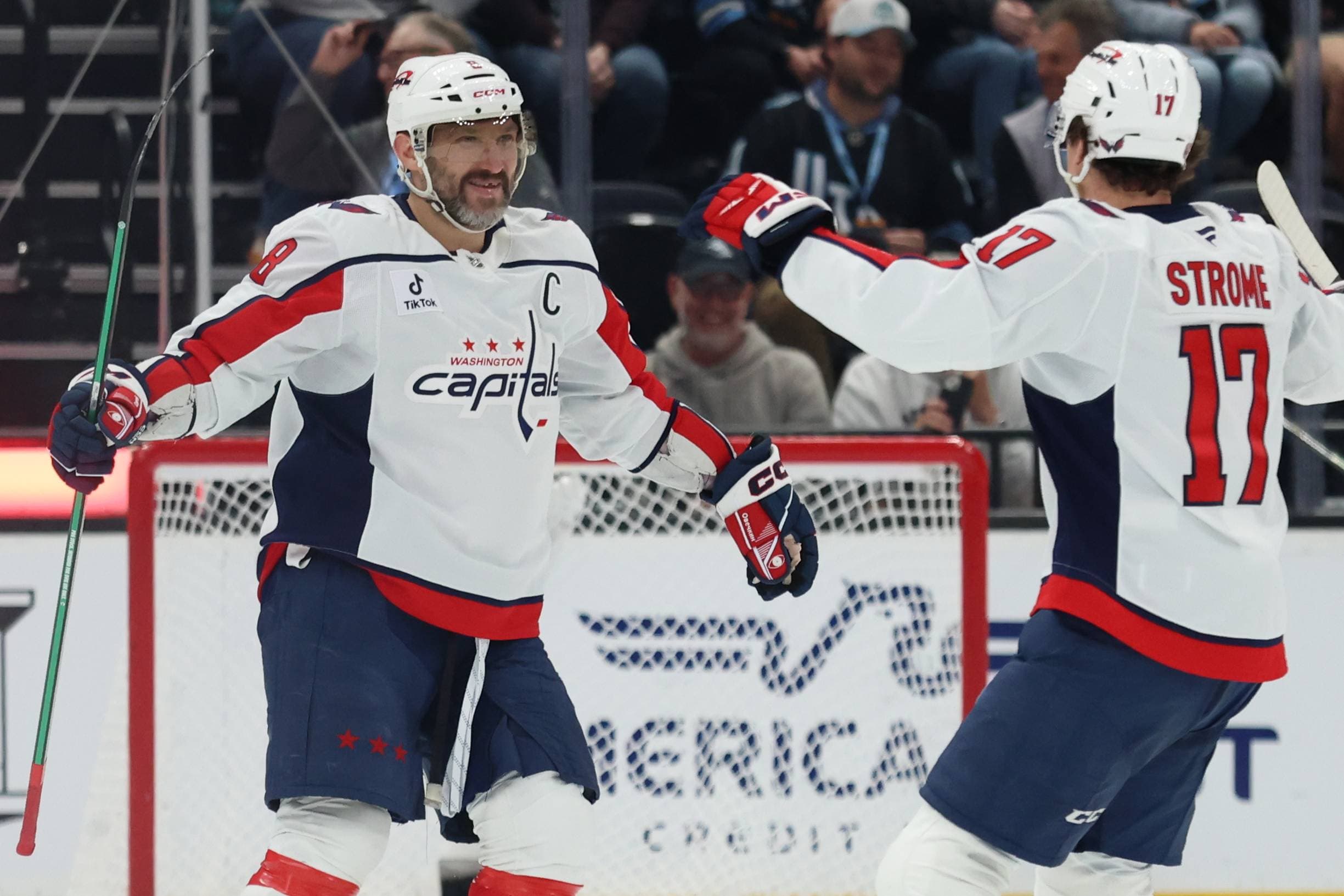 Capitals’ Ovechkin moves into fourth all-time in NHL hat tricks