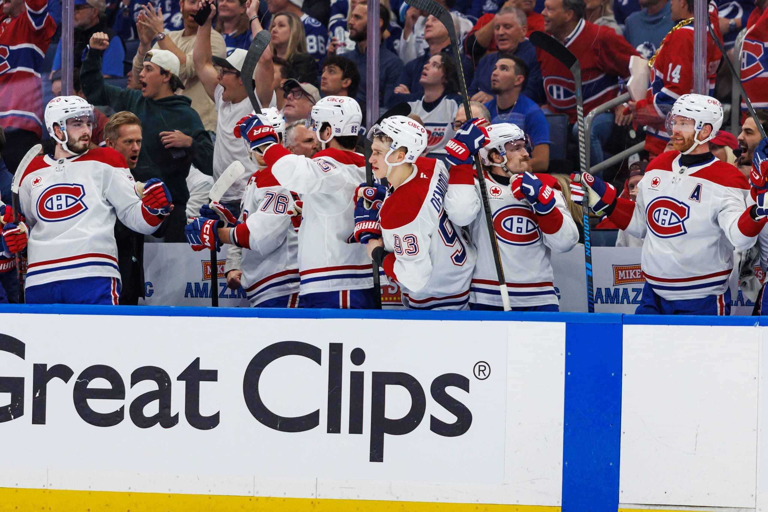 Canadiens beat Lightning, advance to second round