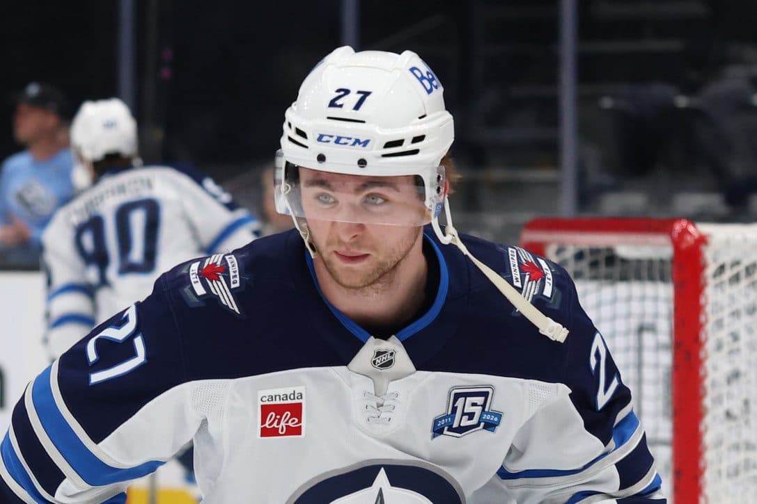 Jets sign Isak Rosen to two-year contract extension