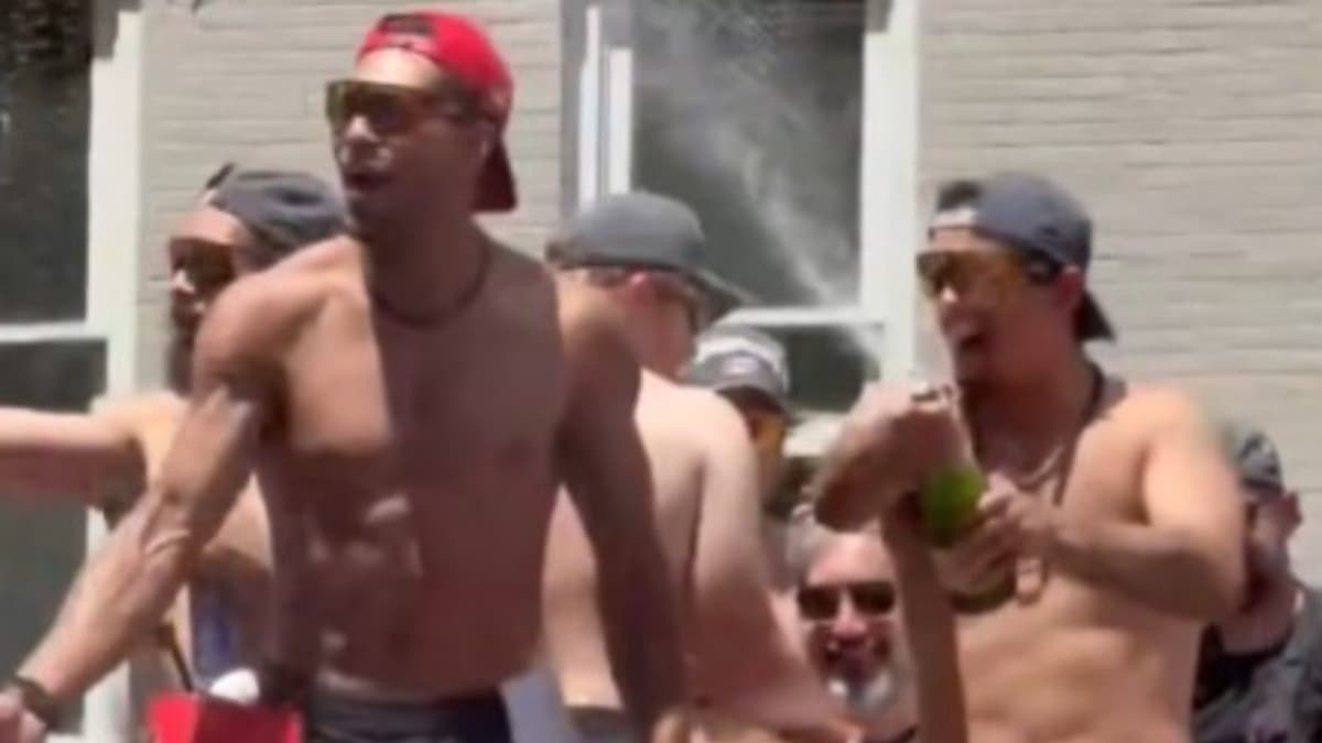 Jarvis Jokes About Miller’s Greek God Looks During Cup Parade