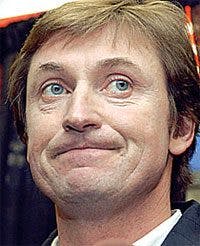 Gretzky Finally Steps Down as Coyotes Coach