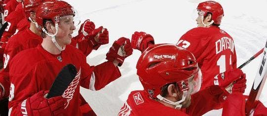 Hockey Night: Red Wings looking to close gap on Predators