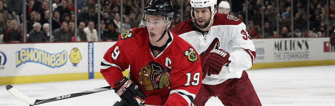 Jonathan Toews listed as day-to-day with MCL strain