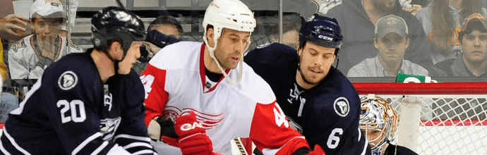 Todd Bertuzzi Re-signs with Wings