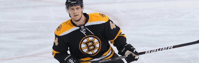 Seidenberg gets four more years with Bruins