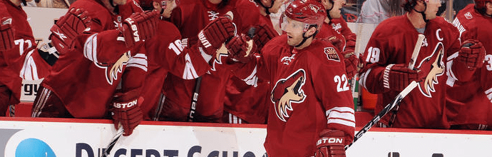 Coyotes re-sign Lee Stempniak for two years