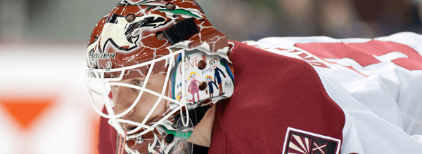 Nightly Scrap: Bryzgalov, Coyotes shutout Oilers; move into first