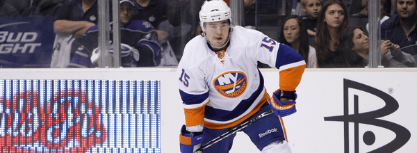 P.A. Parenteau Re-signs with Islanders for One Year