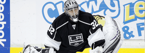Kings face elimination in Chicago