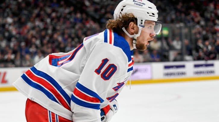 Artemi Panarin throws glove at Brad Marchand in hilarious exchange between benches