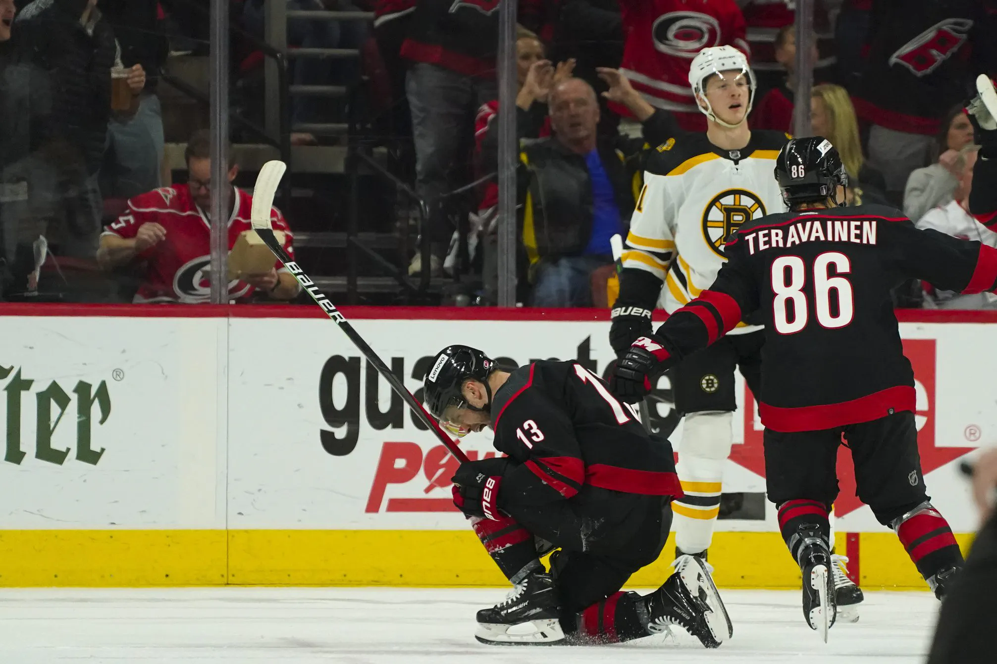 Carolina Hurricanes knock out Boston Bruins with 3-2 Game 7 win