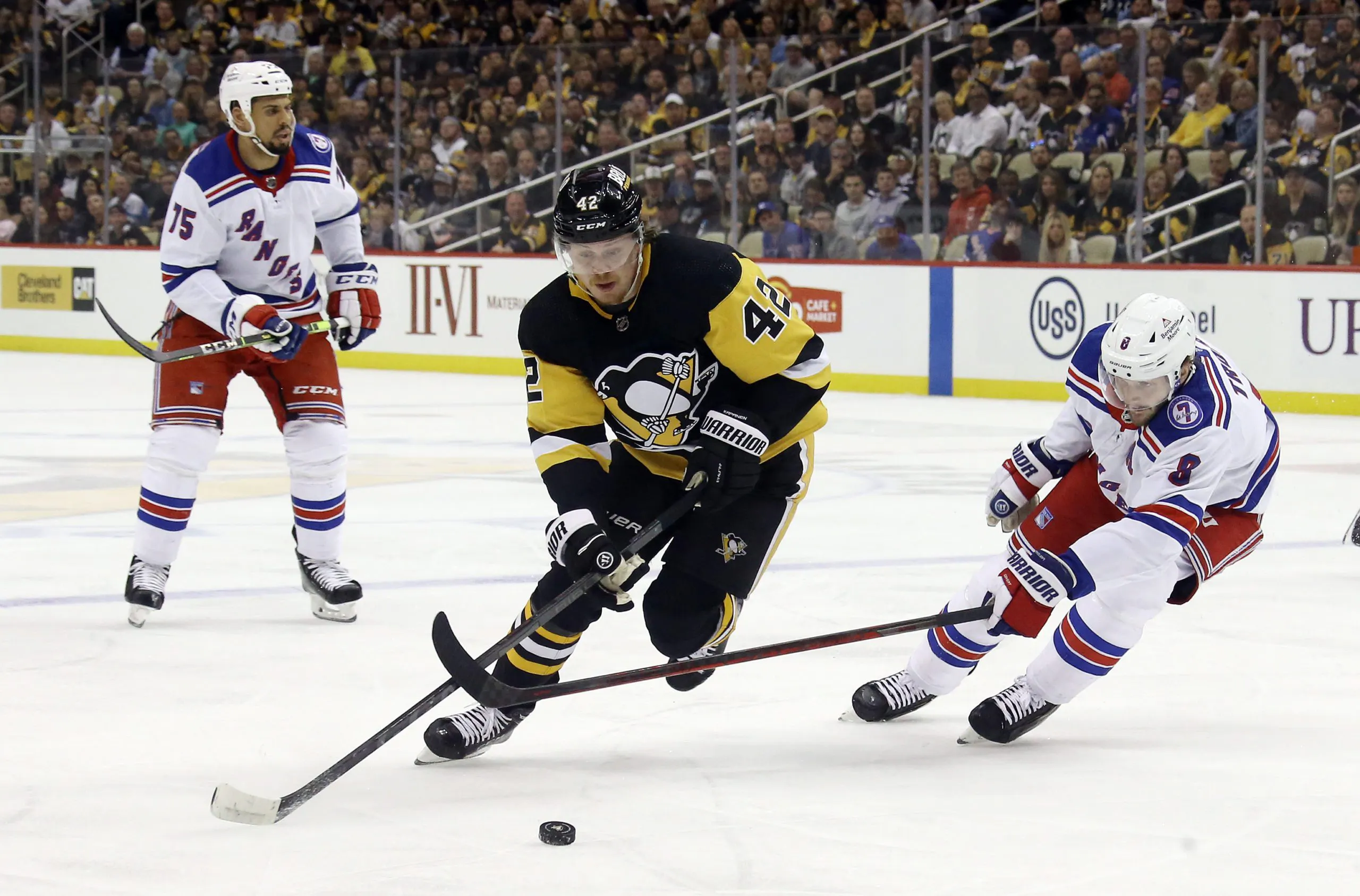 Pittsburgh Penguins re-sign Kasperi Kapanen to two-year, $3.2-million AAV deal