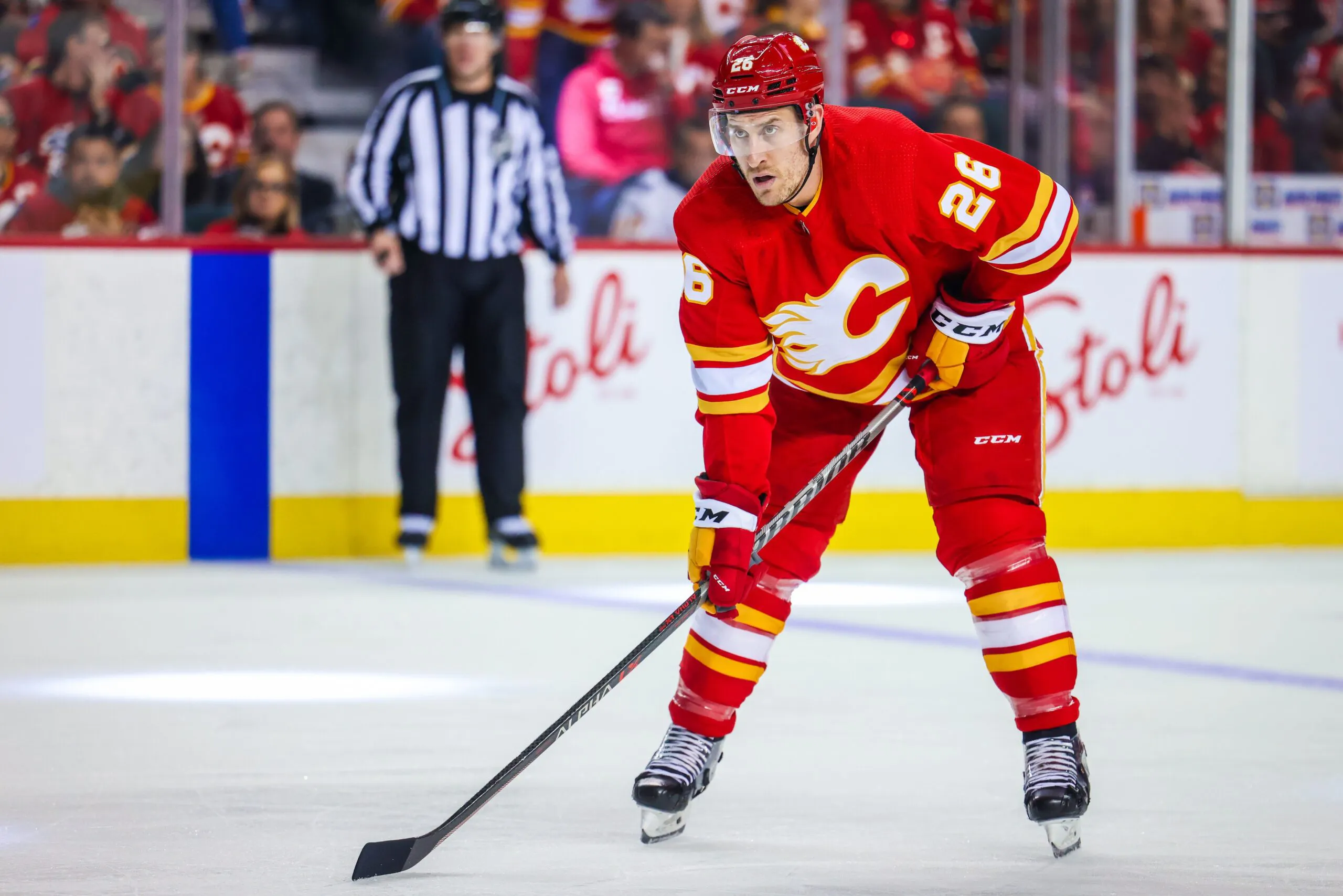 Calgary Flames sign Michael Stone to one-year contract