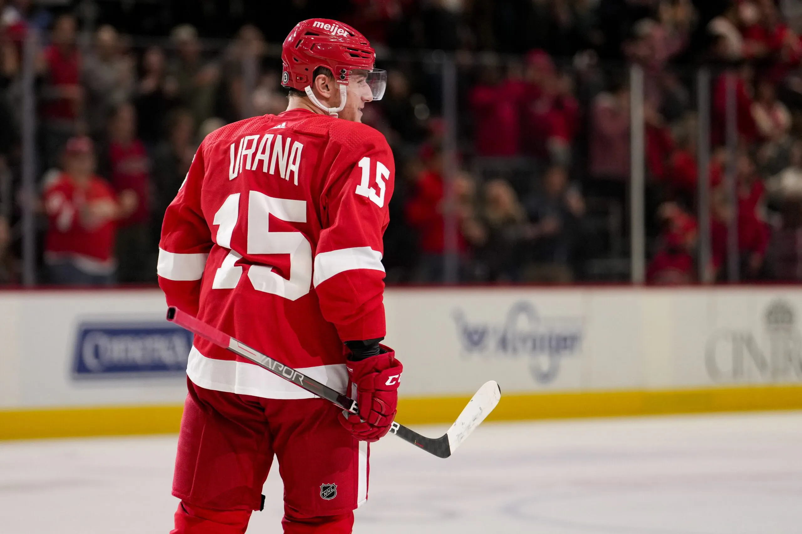 Detroit Red Wings recall Jakub Vrana from American Hockey League