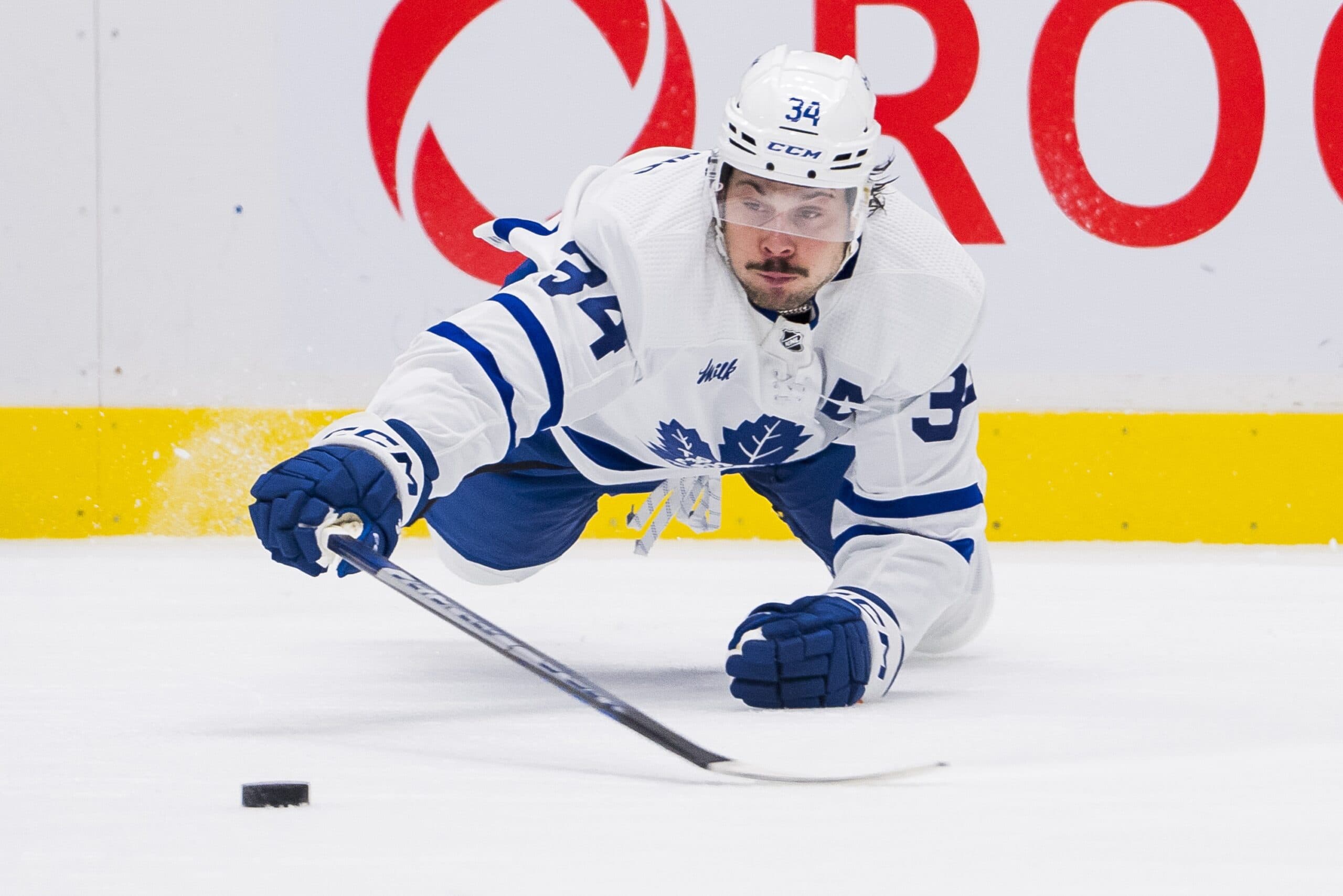 Auston Matthews reveals he played through hand injury
