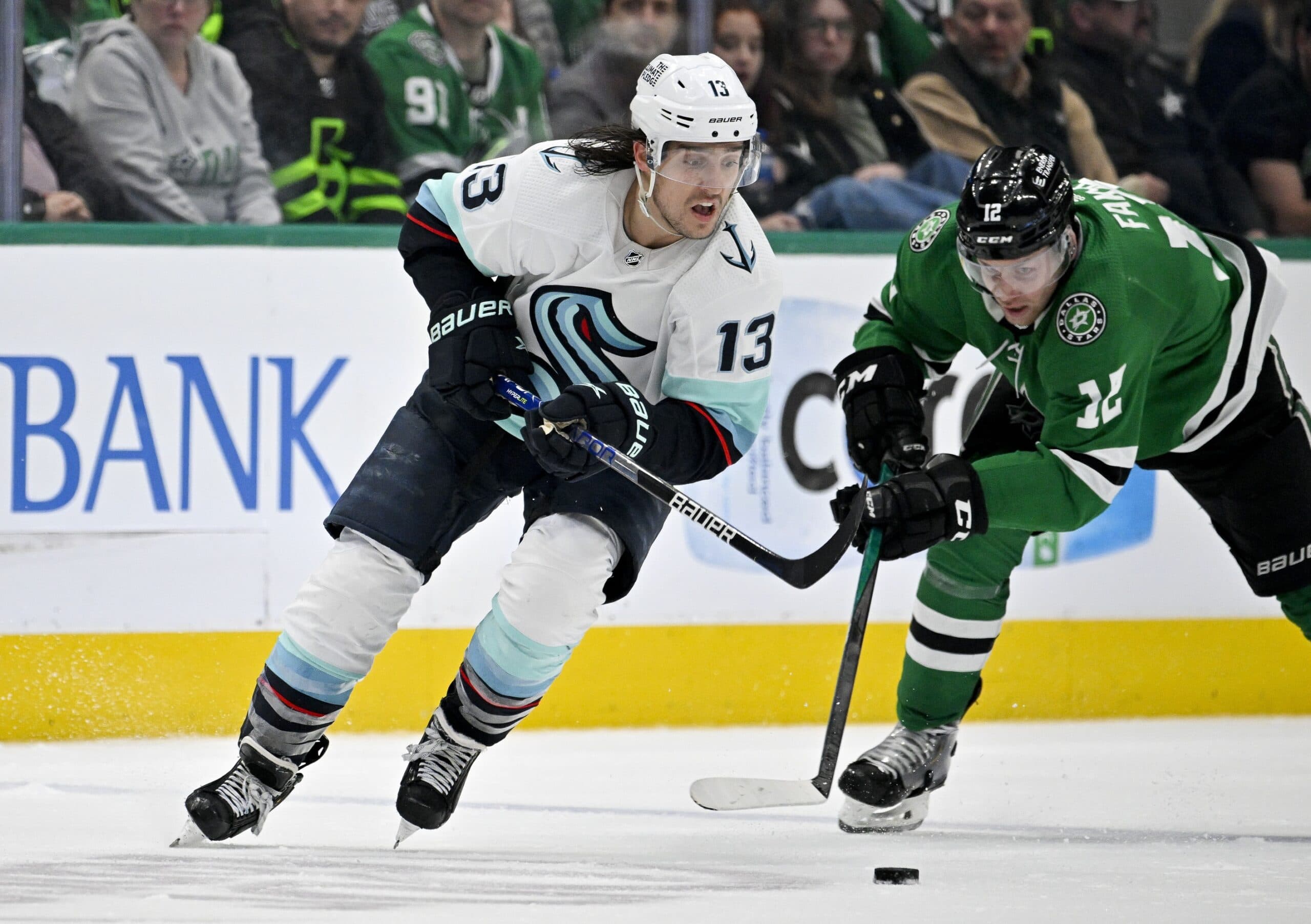 St. Louis Blues acquire Radek Faksa from Dallas Stars