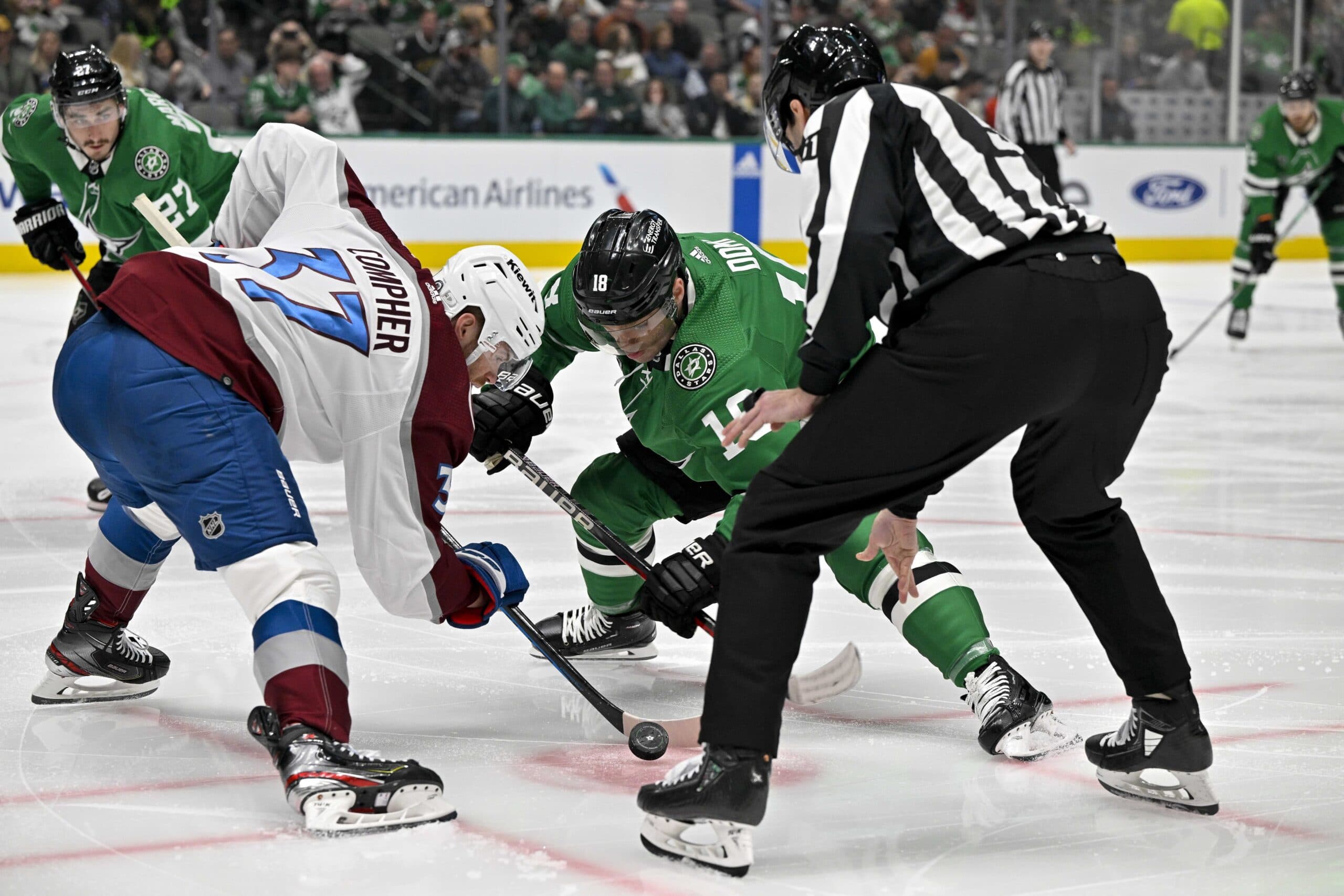 Detroit Red Wings sign J.T. Compher to five-year, $25.5 million contract