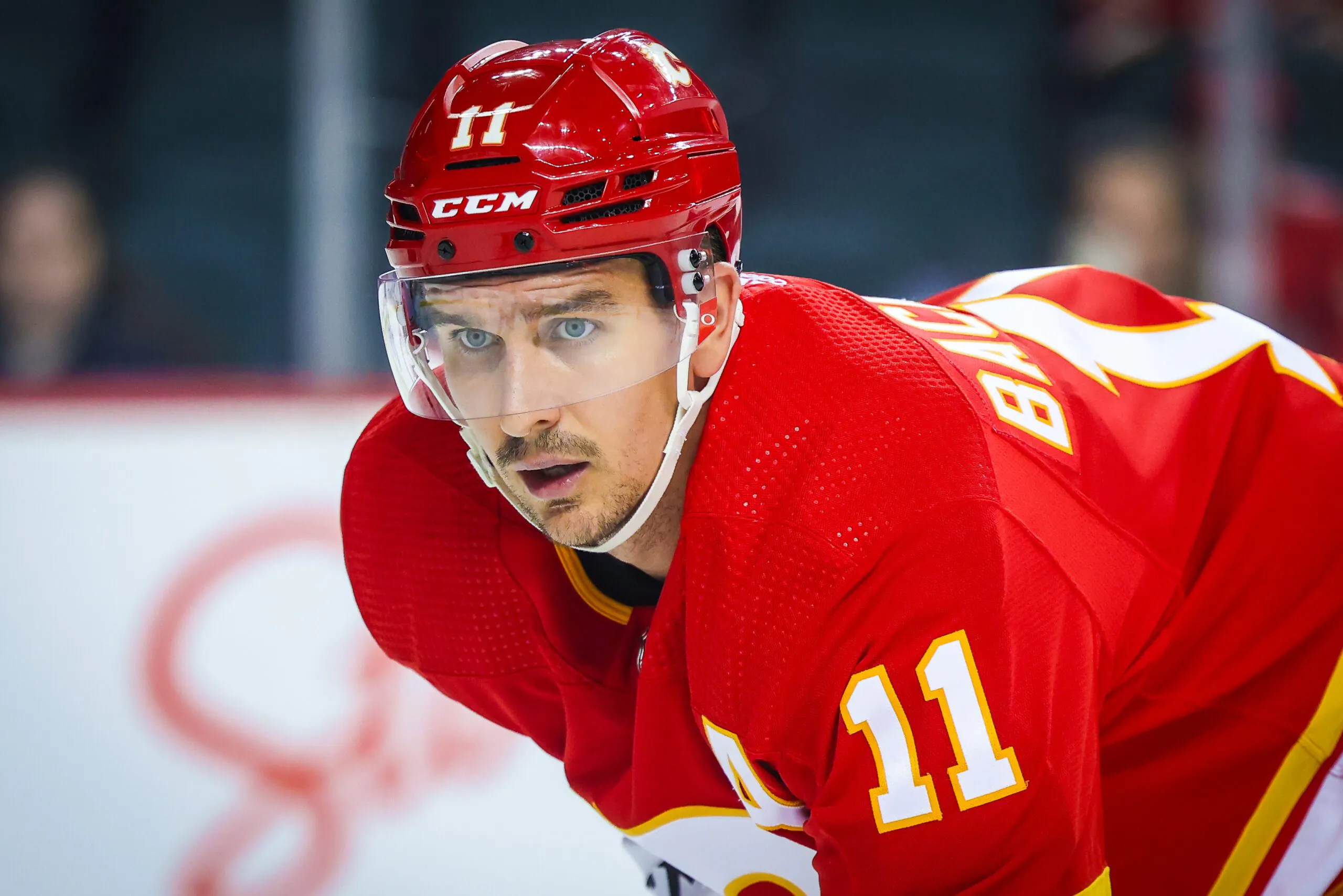 Calgary Flames sign Mikael Backlund to two-year contract, name him captain