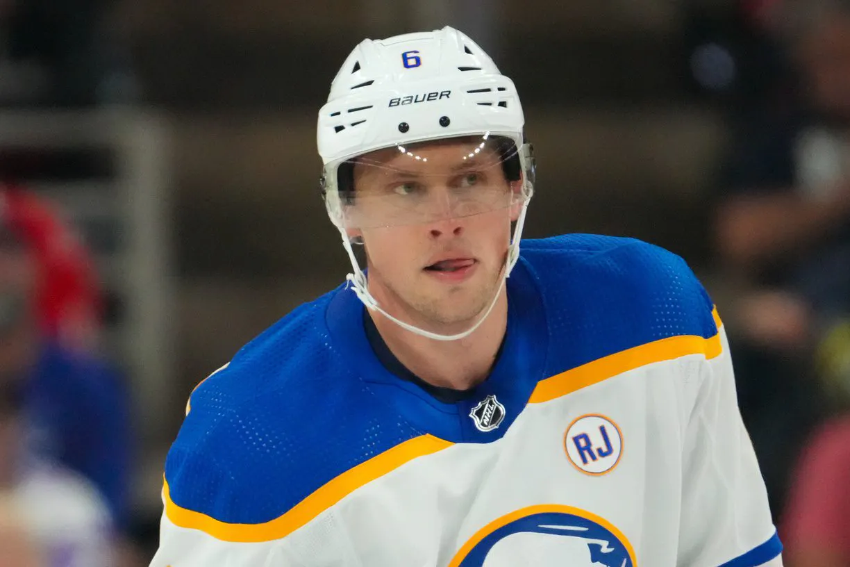 Flyers acquire Erik Johnson from Sabres for 2024 fourth-round pick