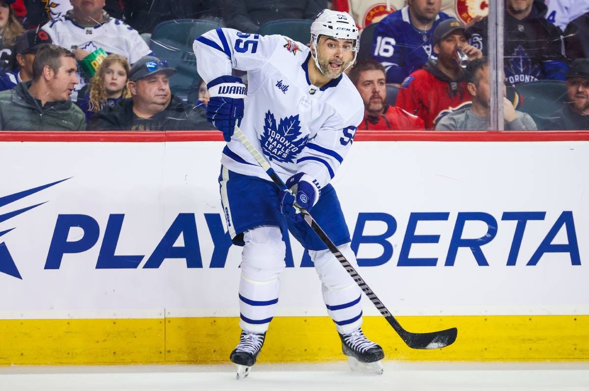 Toronto Maple Leafs defenseman Mark Giordano day-to-day with a lower-body injury
