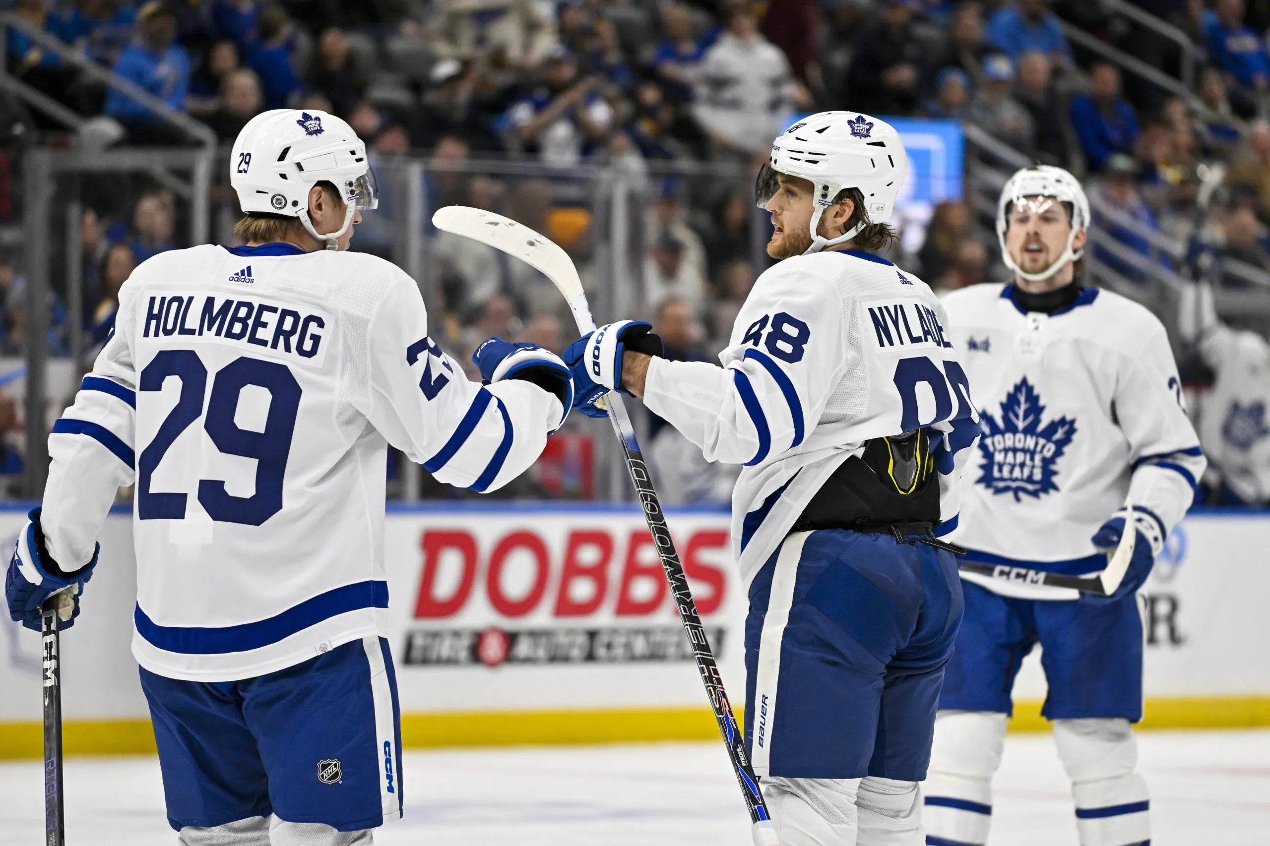 Toronto Maple Leafs become first team in 32 years to avoid being