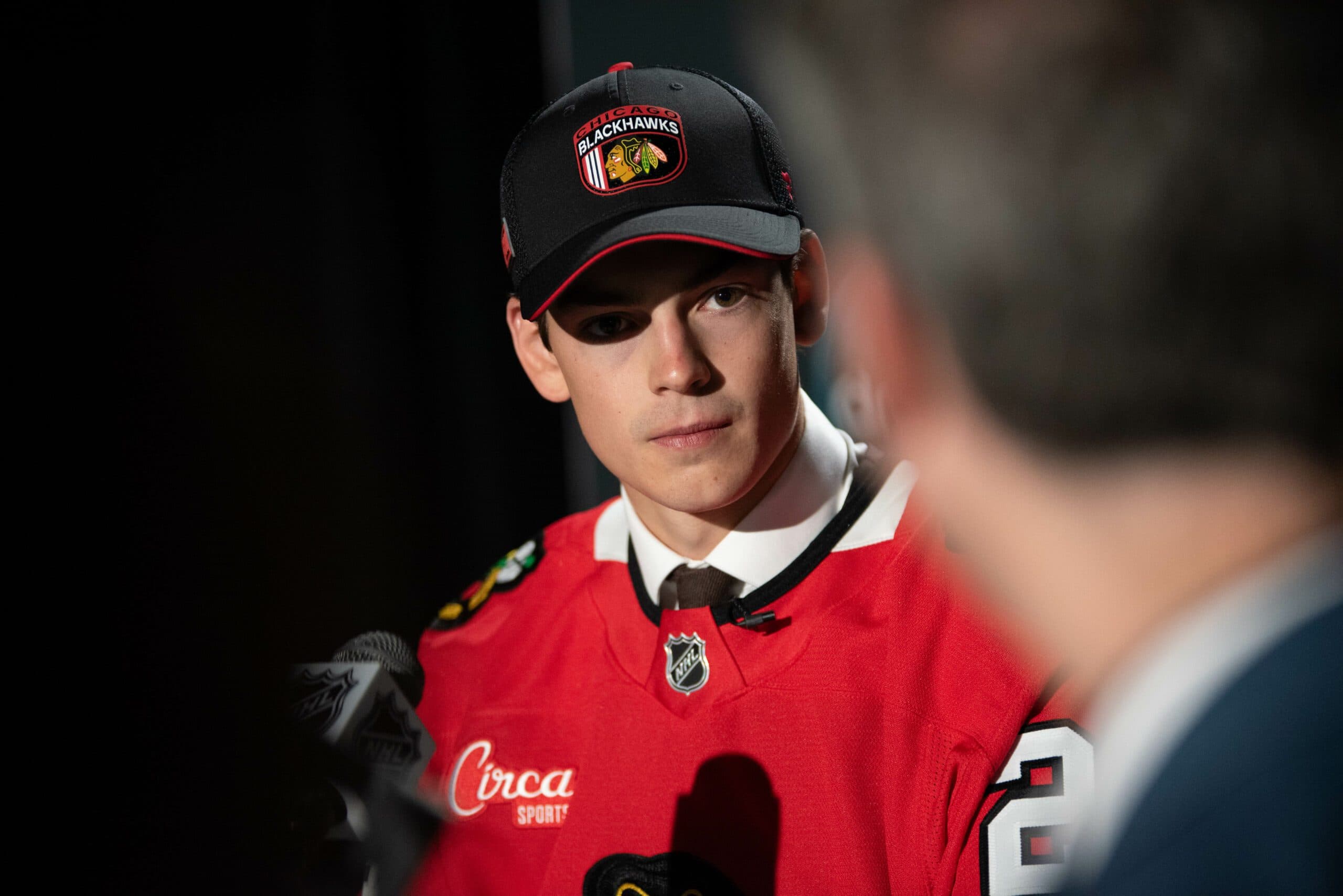Blackhawks sign Sacha Boisvert to three-year, entry-level contract