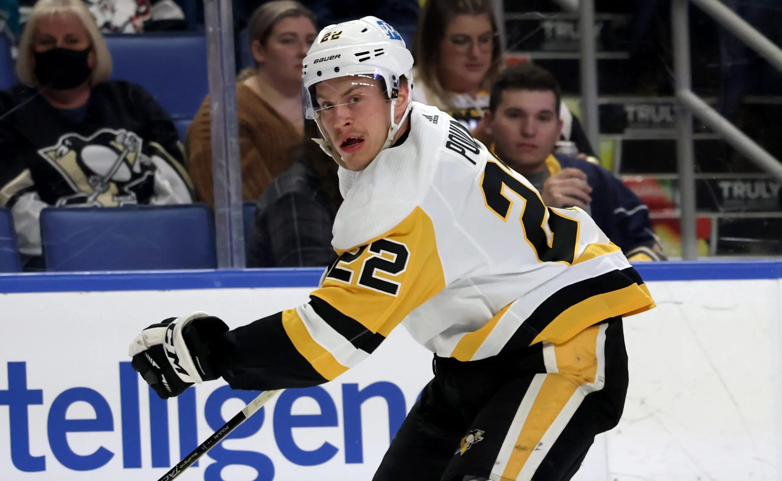 Canadiens sign Samuel Poulin, Ethan Samson to one-year deals