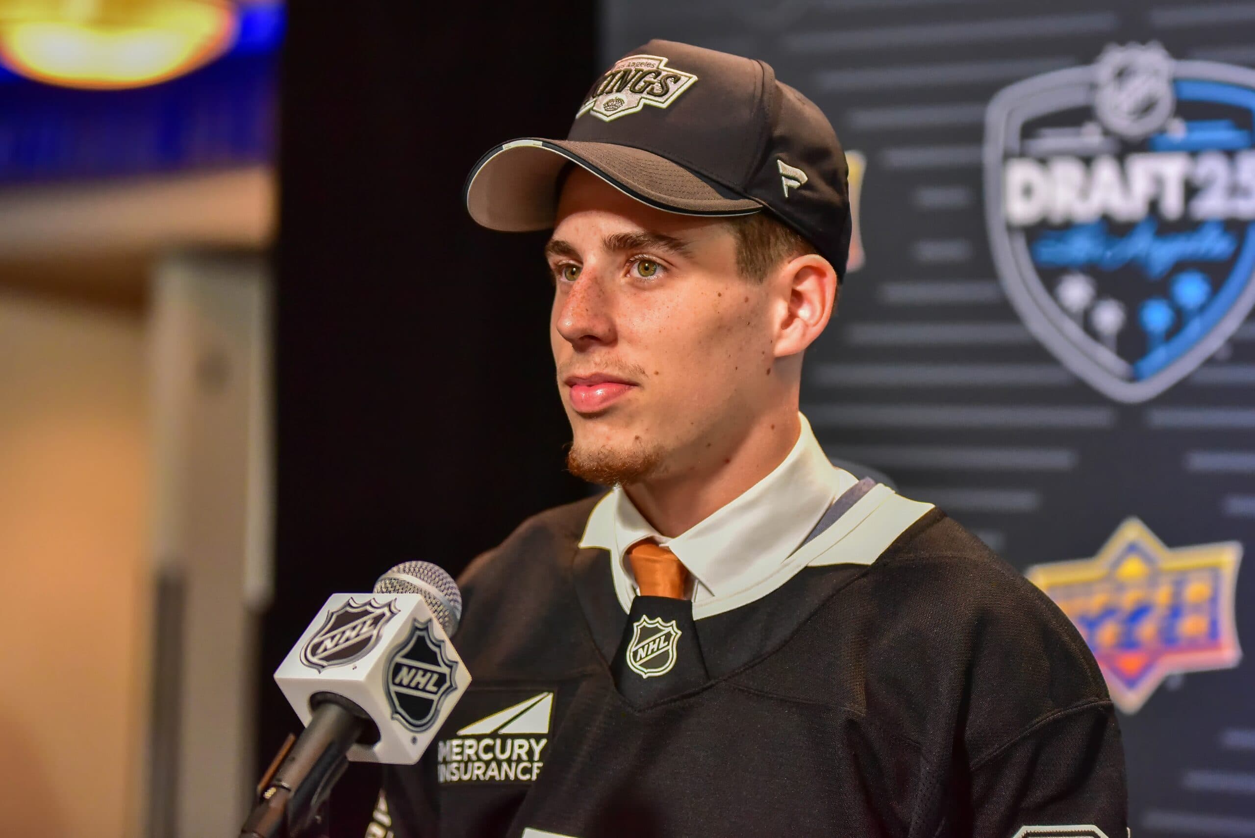 Kings sign Vojtech Cihar to three-year, entry-level contract