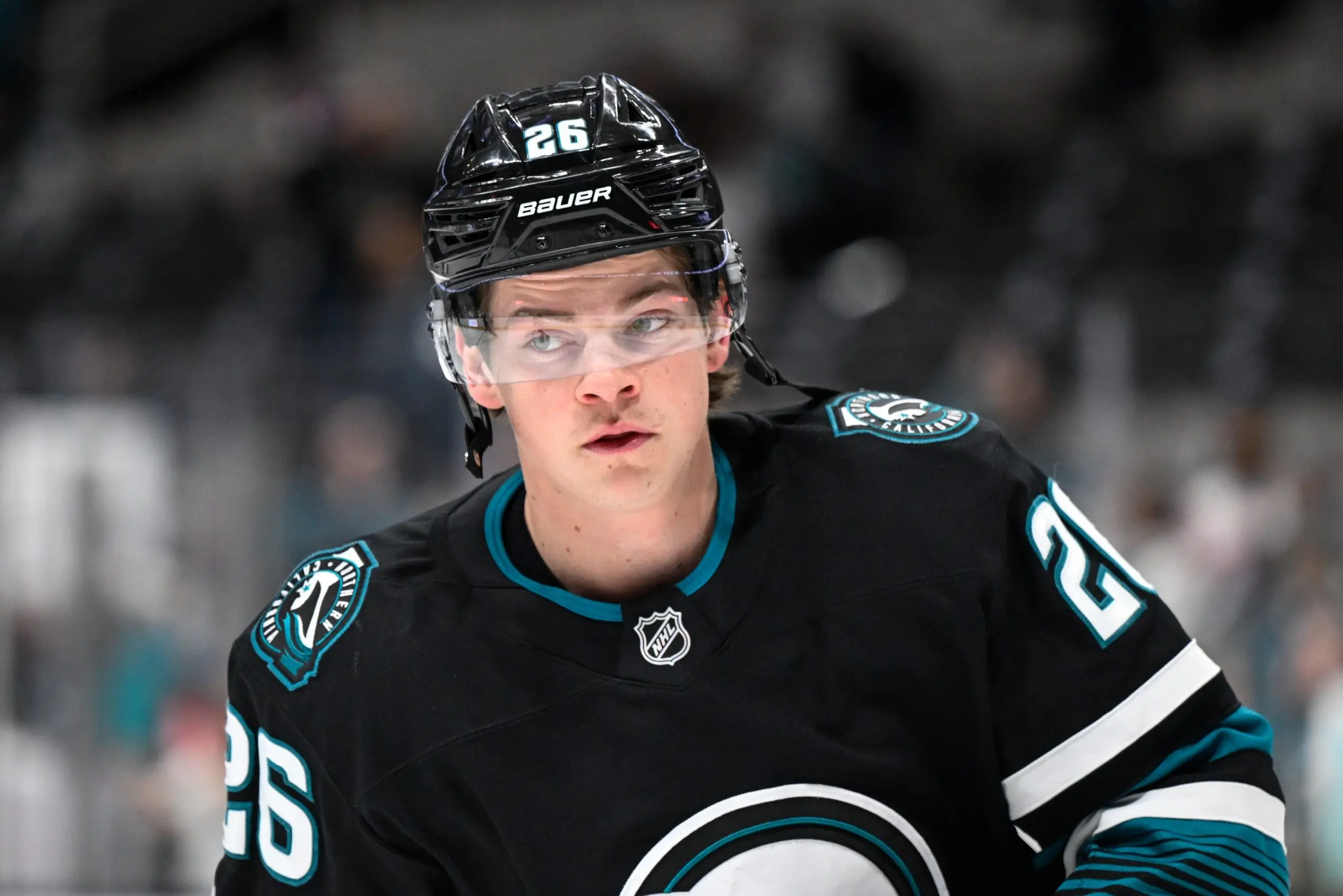 Sharks place Thompson, Carlsson on waivers