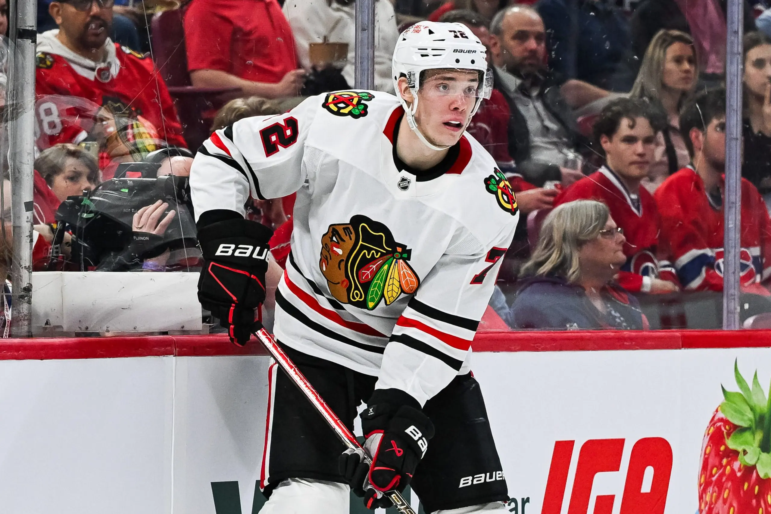 Blackhawks’ Alex Vlasic out day-to-day, hopeful for opening night