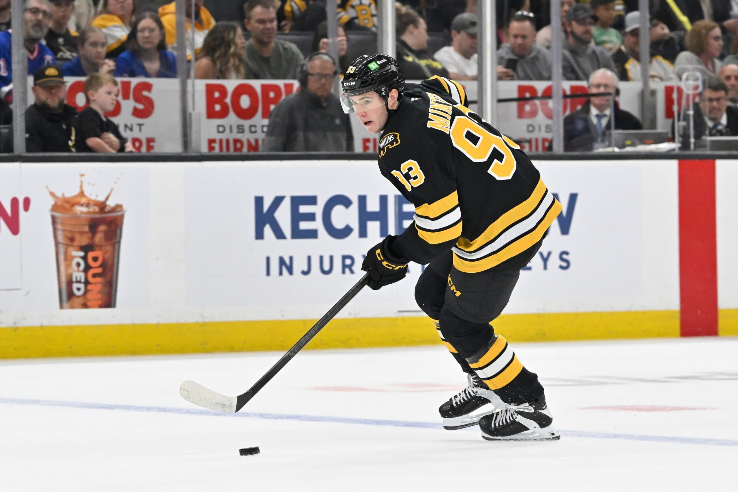 Fraser Minten Boston Bruins