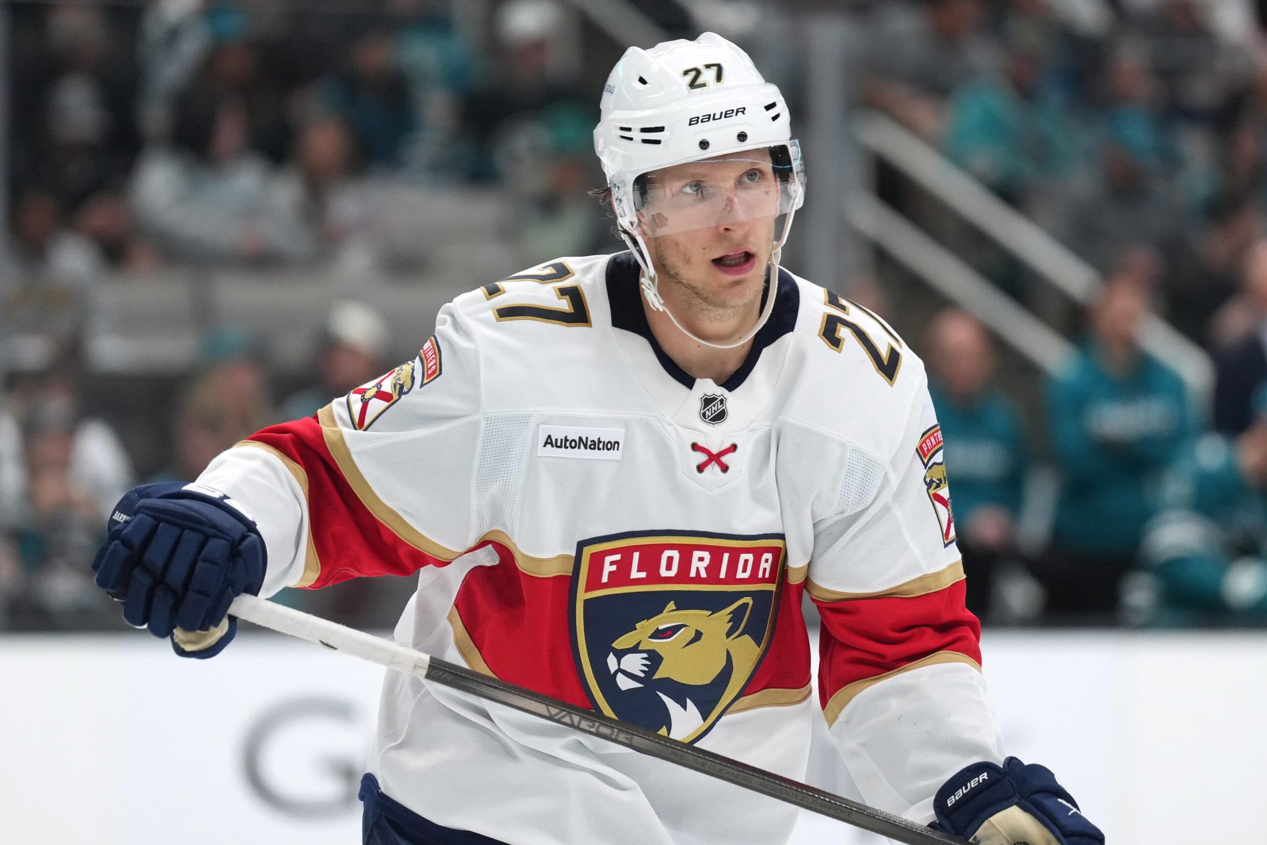 Panthers’ Eetu Luostarinen out day-to-day with lower-body injury